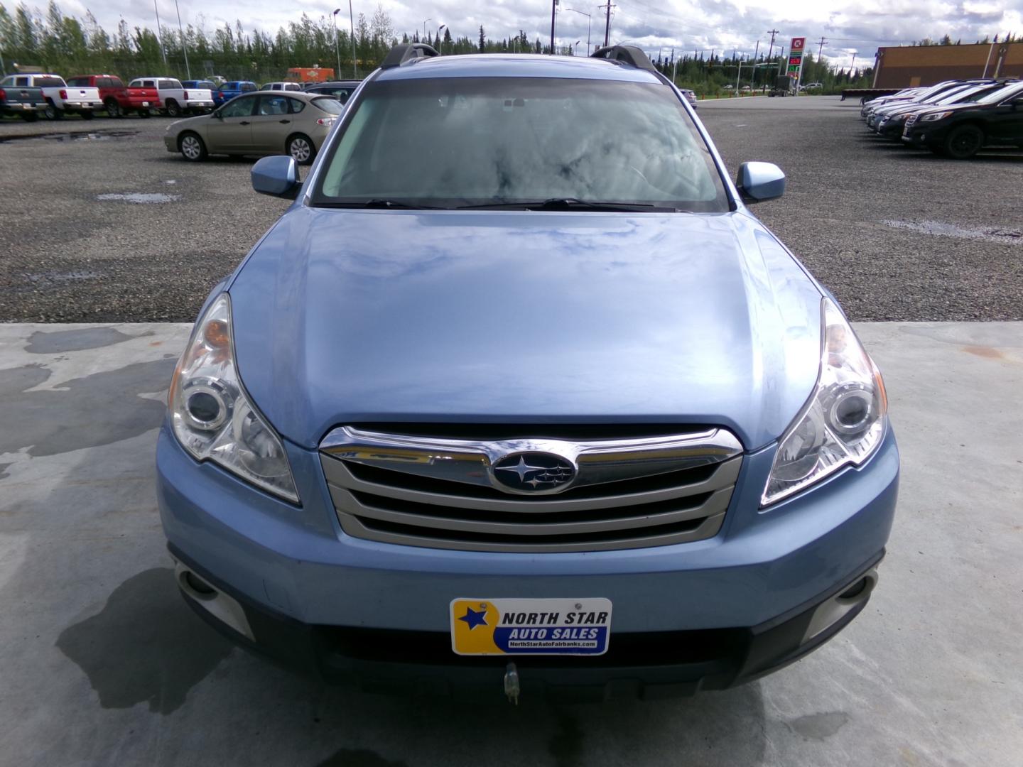 2011 Blue Subaru Outback 2.5i Limited (4S4BRCLC0B3) with an 2.5L H4 DOHC 16V engine, Continuously Variable Transmisson transmission, located at 2630 Philips Field Rd., Fairbanks, AK, 99709, (907) 458-0593, 64.848068, -147.780609 - Photo#1