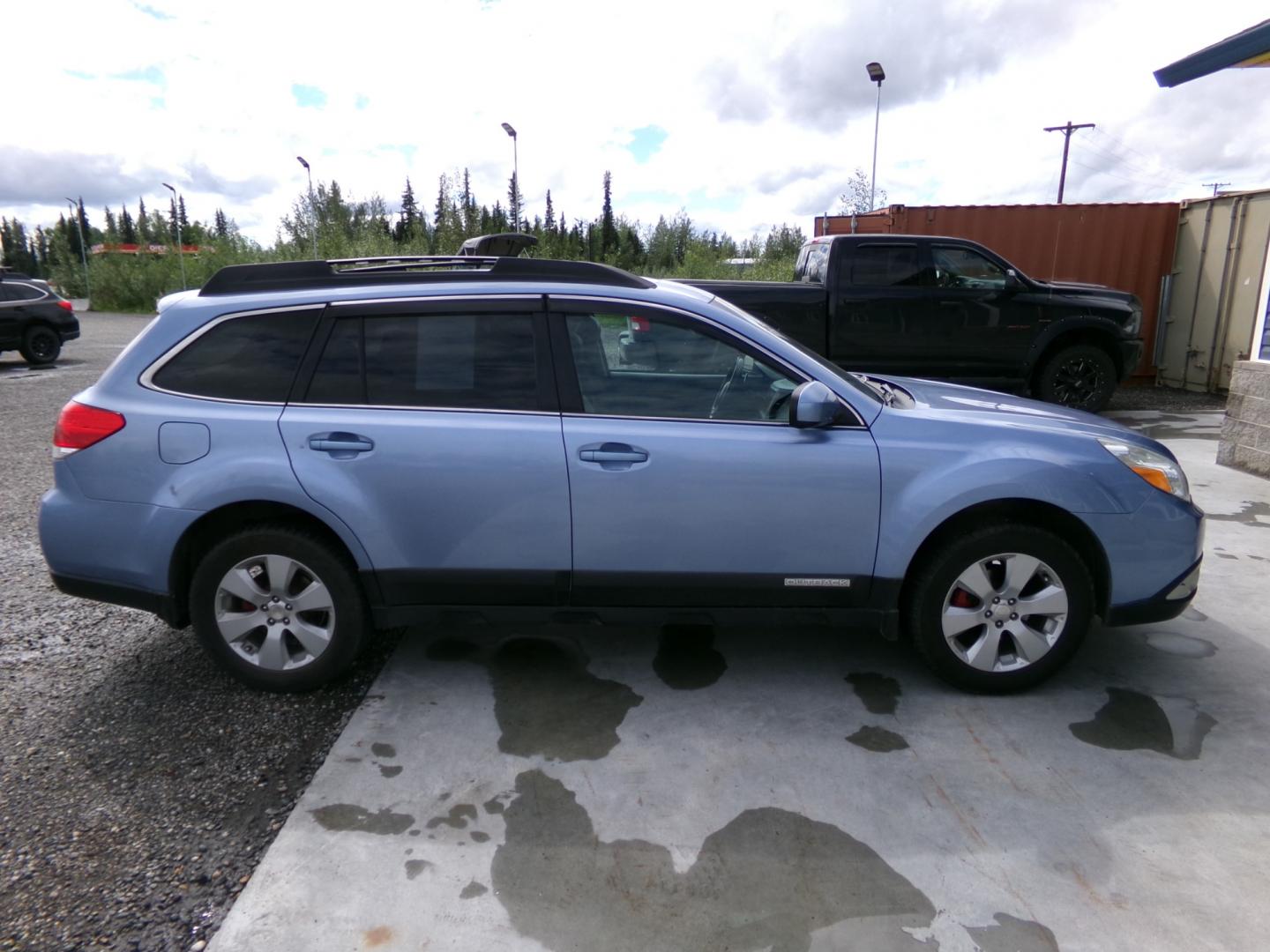 2011 Blue Subaru Outback 2.5i Limited (4S4BRCLC0B3) with an 2.5L H4 DOHC 16V engine, Continuously Variable Transmisson transmission, located at 2630 Philips Field Rd., Fairbanks, AK, 99709, (907) 458-0593, 64.848068, -147.780609 - Photo#2