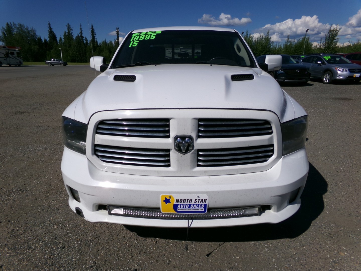 2015 White Dodge Ram 1500 Sport Crew Cab SWB 4WD (1C6RR7MT8FS) with an 5.7L V8 OHV 16V engine, 6-Speed Automatic transmission, located at 2630 Philips Field Rd., Fairbanks, AK, 99709, (907) 458-0593, 64.848068, -147.780609- Photo#1