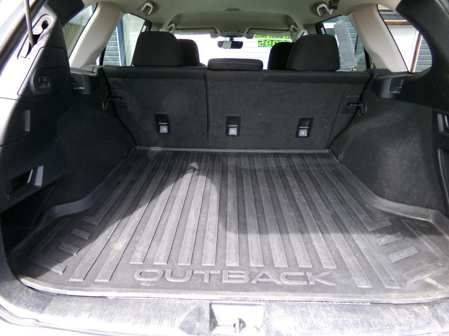 2018 Silver Subaru Outback 2.5i Premium (4S4BSAFC3J3) with an 2.5L H4 DOHC 16V engine, CVT transmission, located at 2630 Philips Field Rd., Fairbanks, AK, 99709, (907) 458-0593, 64.848068, -147.780609 - Photo#6