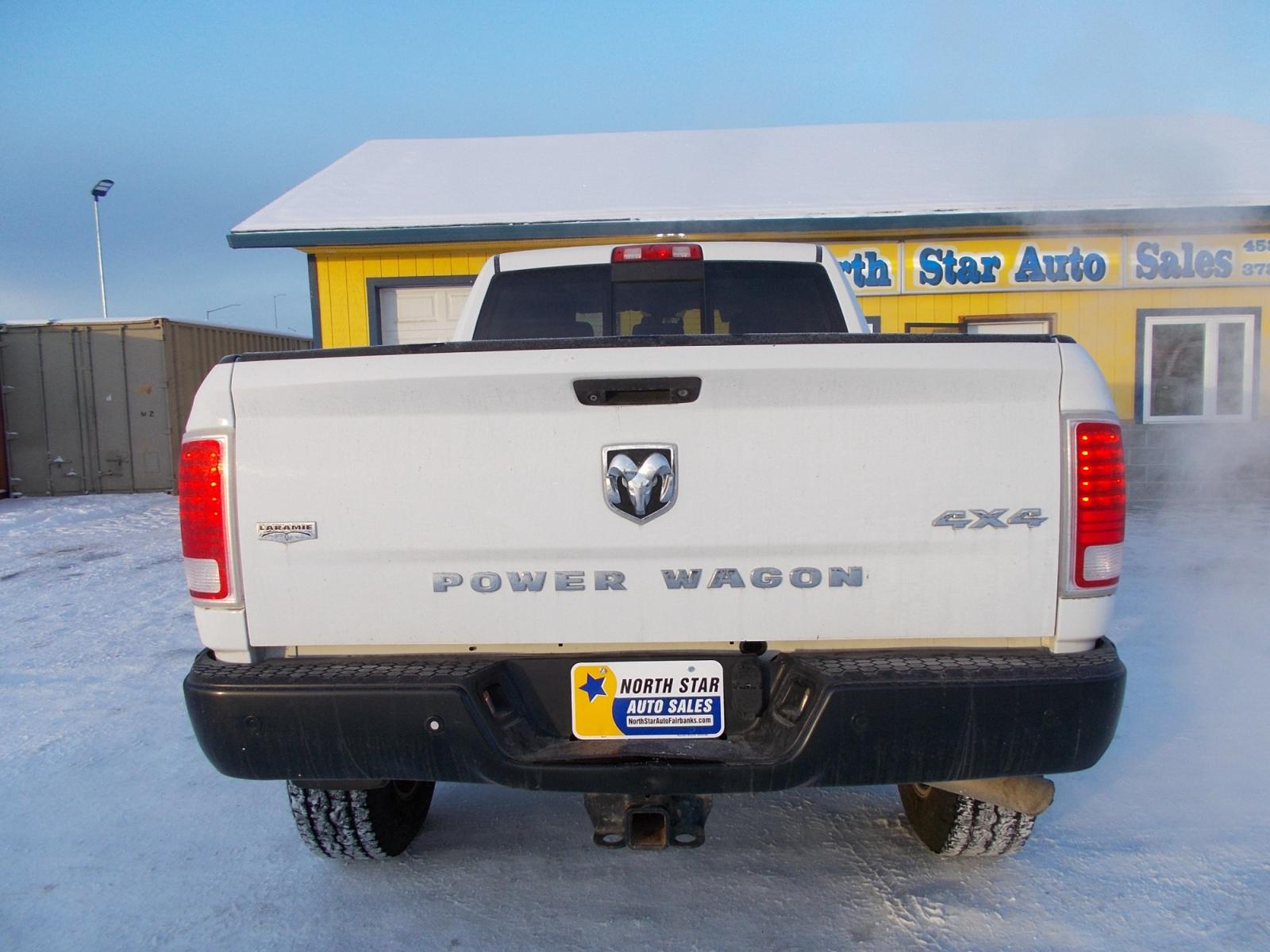 2016 White Dodge 2500 Laramie Crew Cab SWB 4WD (3C6TR5FJ8GG) with an 6.7L L6 engine, 6A transmission, located at 2630 Philips Field Rd., Fairbanks, AK, 99709, (907) 458-0593, 64.848068, -147.780609 - Photo #3