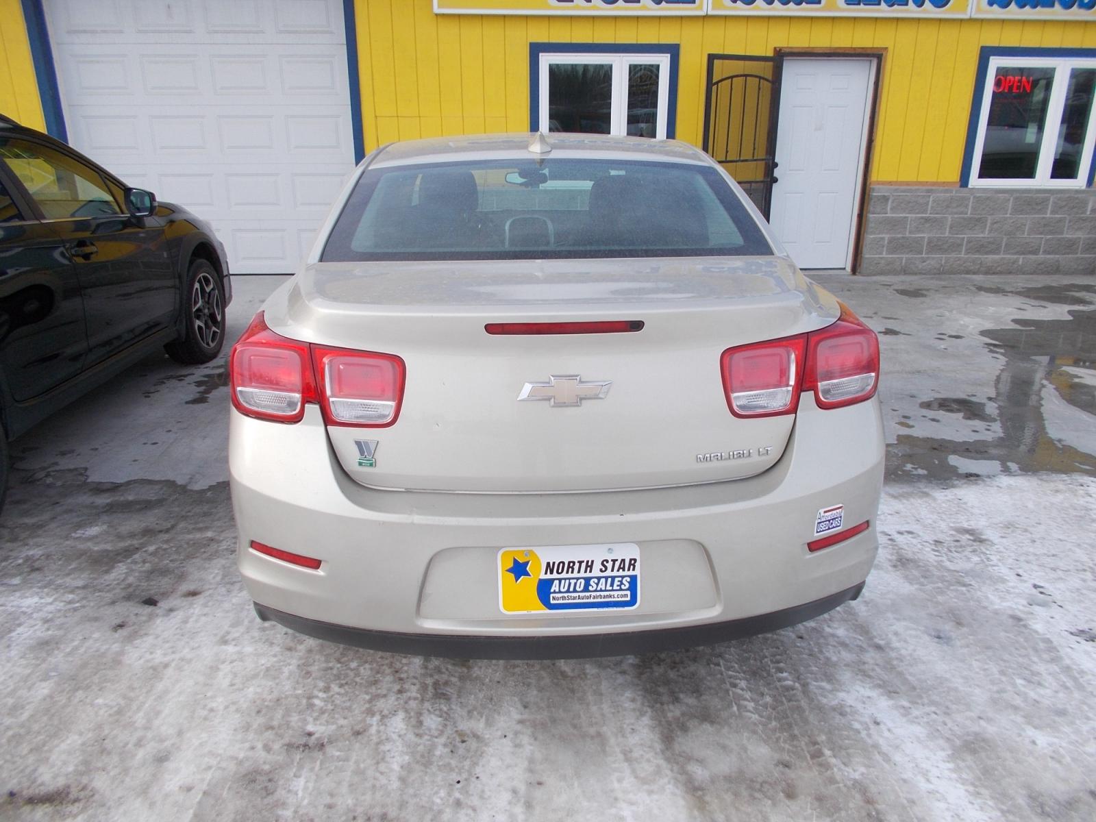 2015 Tan Chevrolet Malibu 2LT (1G11D5SL0FF) with an 2.5L L4 DOHC 16V engine, 6-Speed Automatic transmission, located at 2630 Philips Field Rd., Fairbanks, AK, 99709, (907) 458-0593, 64.848068, -147.780609 - Photo #3