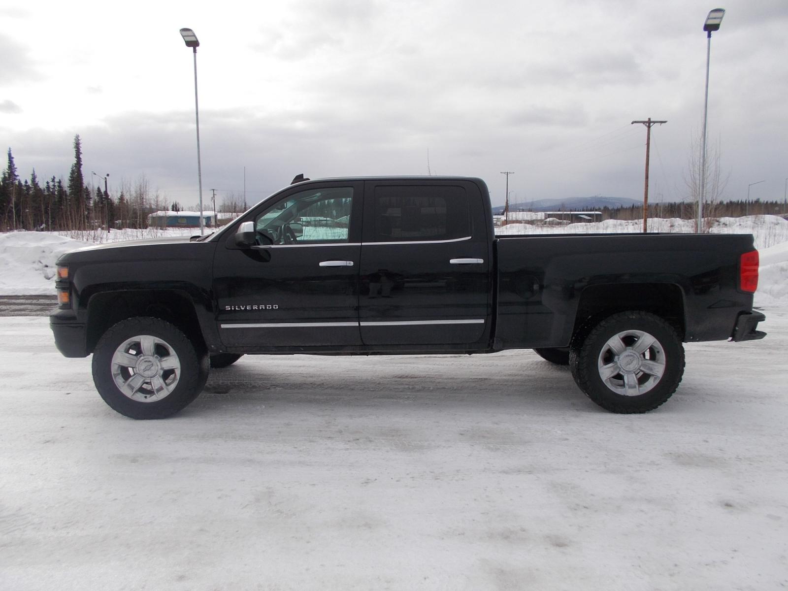 2015 Black Chevrolet Silverado 1500 LTZ Crew Cab 4WD (3GCUKSEC2FG) with an 5.3L V8 OHV 16V engine, 6-Speed Automatic transmission, located at 2630 Philips Field Rd., Fairbanks, AK, 99709, (907) 458-0593, 64.848068, -147.780609 - Photo #2