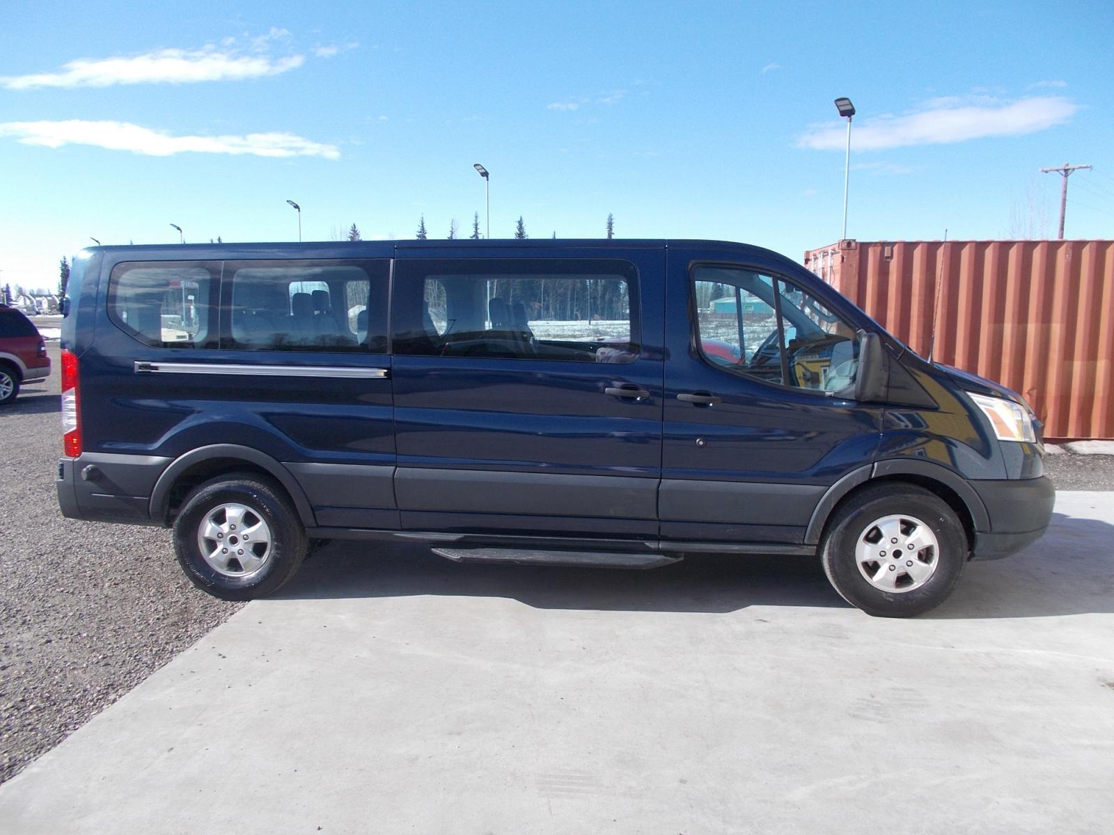2018 Ford Transit 350 Wagon Low Roof XLT w/Sliding Pass. 148-in. WB (1FBZX2YG0JK) with an 3.5L V6 DOHC 24V engine, 6A transmission, located at 2630 Philips Field Rd., Fairbanks, AK, 99709, (907) 458-0593, 64.848068, -147.780609 - Photo #2