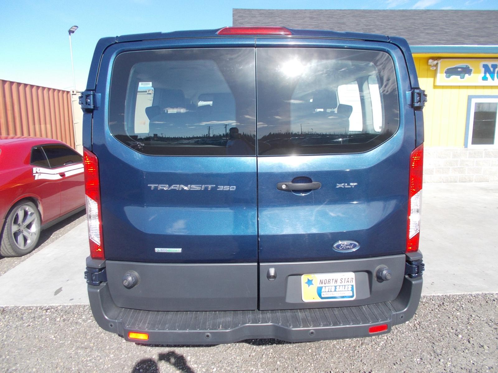 2018 Ford Transit 350 Wagon Low Roof XLT w/Sliding Pass. 148-in. WB (1FBZX2YG0JK) with an 3.5L V6 DOHC 24V engine, 6A transmission, located at 2630 Philips Field Rd., Fairbanks, AK, 99709, (907) 458-0593, 64.848068, -147.780609 - Photo #3