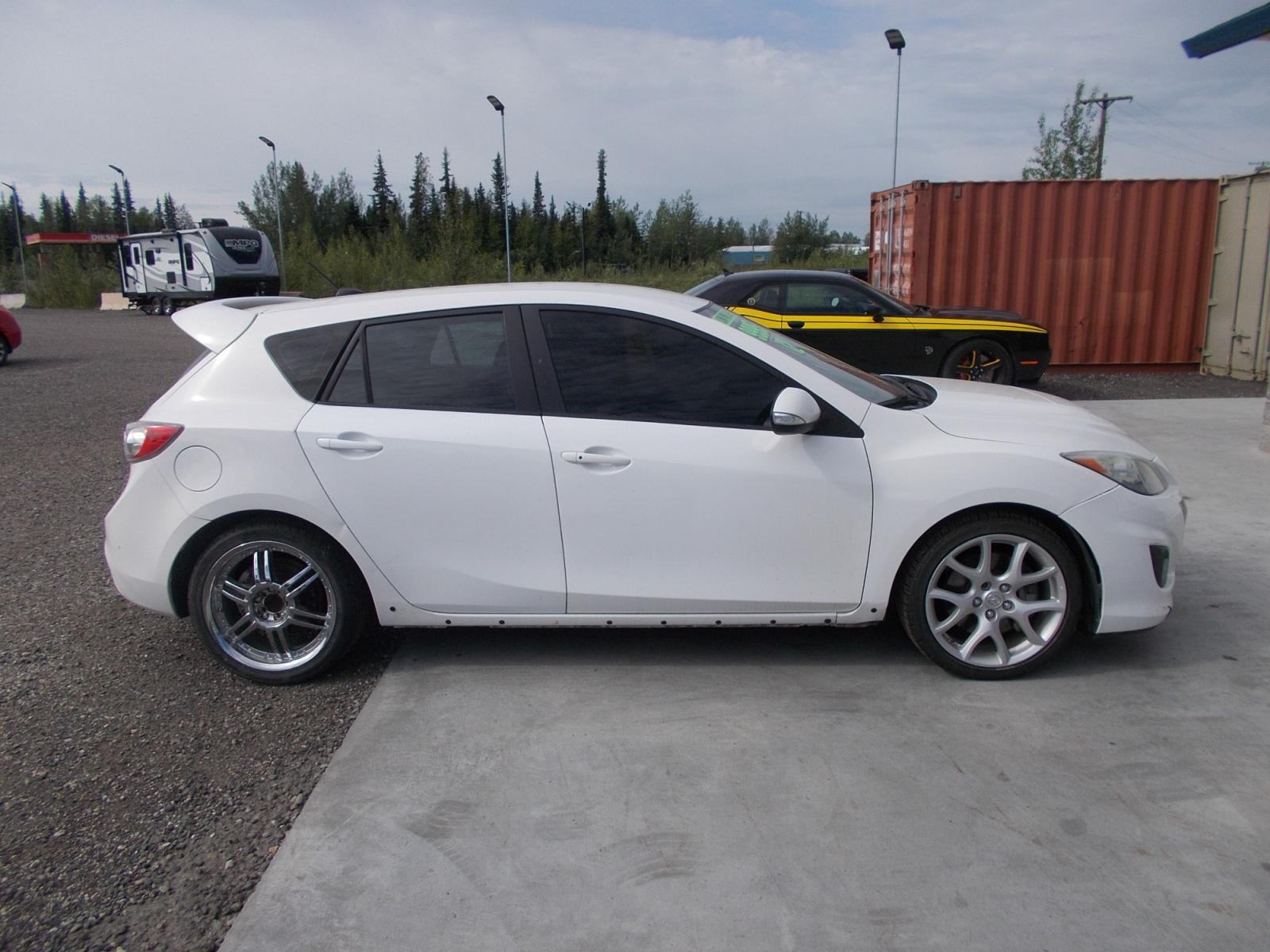 2012 White Mazda MAZDA3 s Touring 5-Door (JM1BL1L38C1) with an 2.3L L4 DOHC 16V TURBO engine, located at 2630 Philips Field Rd., Fairbanks, AK, 99709, (907) 458-0593, 64.848068, -147.780609 - Photo #2