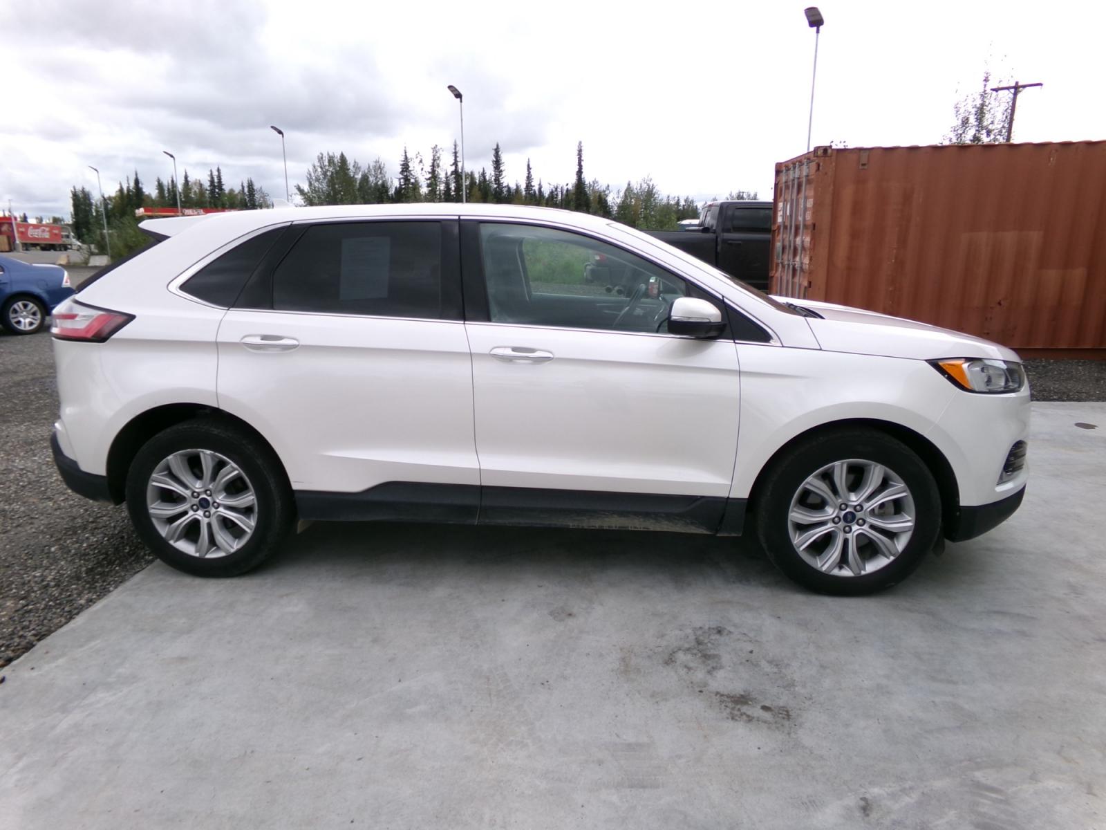 2019 White Ford Edge Titanium AWD (2FMPK4K94KB) with an 2.0L L4 DOHC 16V engine, 6A transmission, located at 2630 Philips Field Rd., Fairbanks, AK, 99709, (907) 458-0593, 64.848068, -147.780609 - Photo #2
