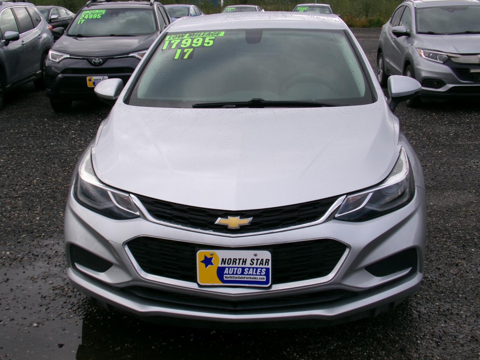 2017 Silver Chevrolet Cruze LT Auto Hatchback (3G1BE6SM2HS) with an 1.4L L4 DOHC 16V TURBO engine, 6A transmission, located at 2630 Philips Field Rd., Fairbanks, AK, 99709, (907) 458-0593, 64.848068, -147.780609 - Photo #1