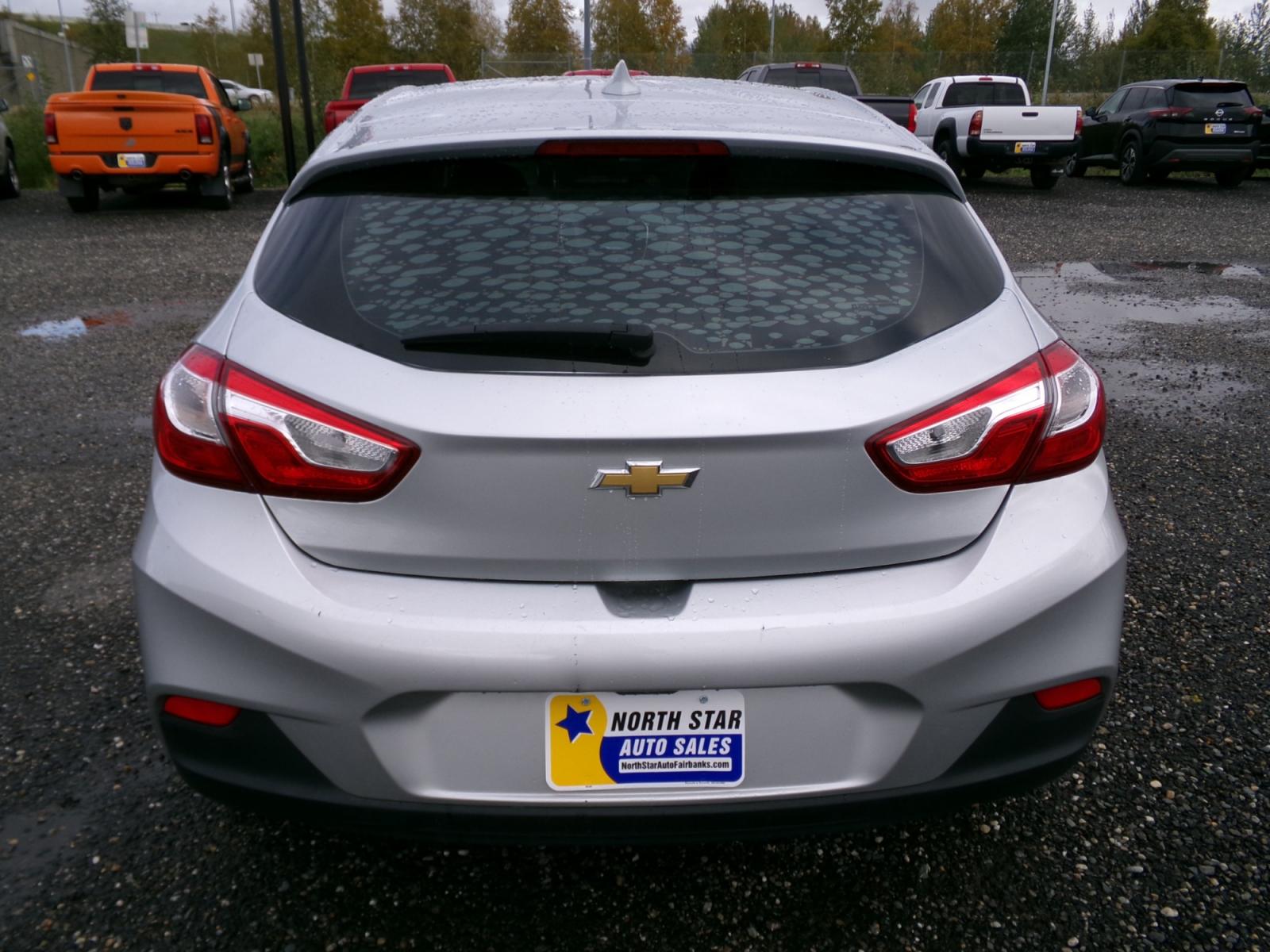 2017 Silver Chevrolet Cruze LT Auto Hatchback (3G1BE6SM2HS) with an 1.4L L4 DOHC 16V TURBO engine, 6A transmission, located at 2630 Philips Field Rd., Fairbanks, AK, 99709, (907) 458-0593, 64.848068, -147.780609 - Photo #3