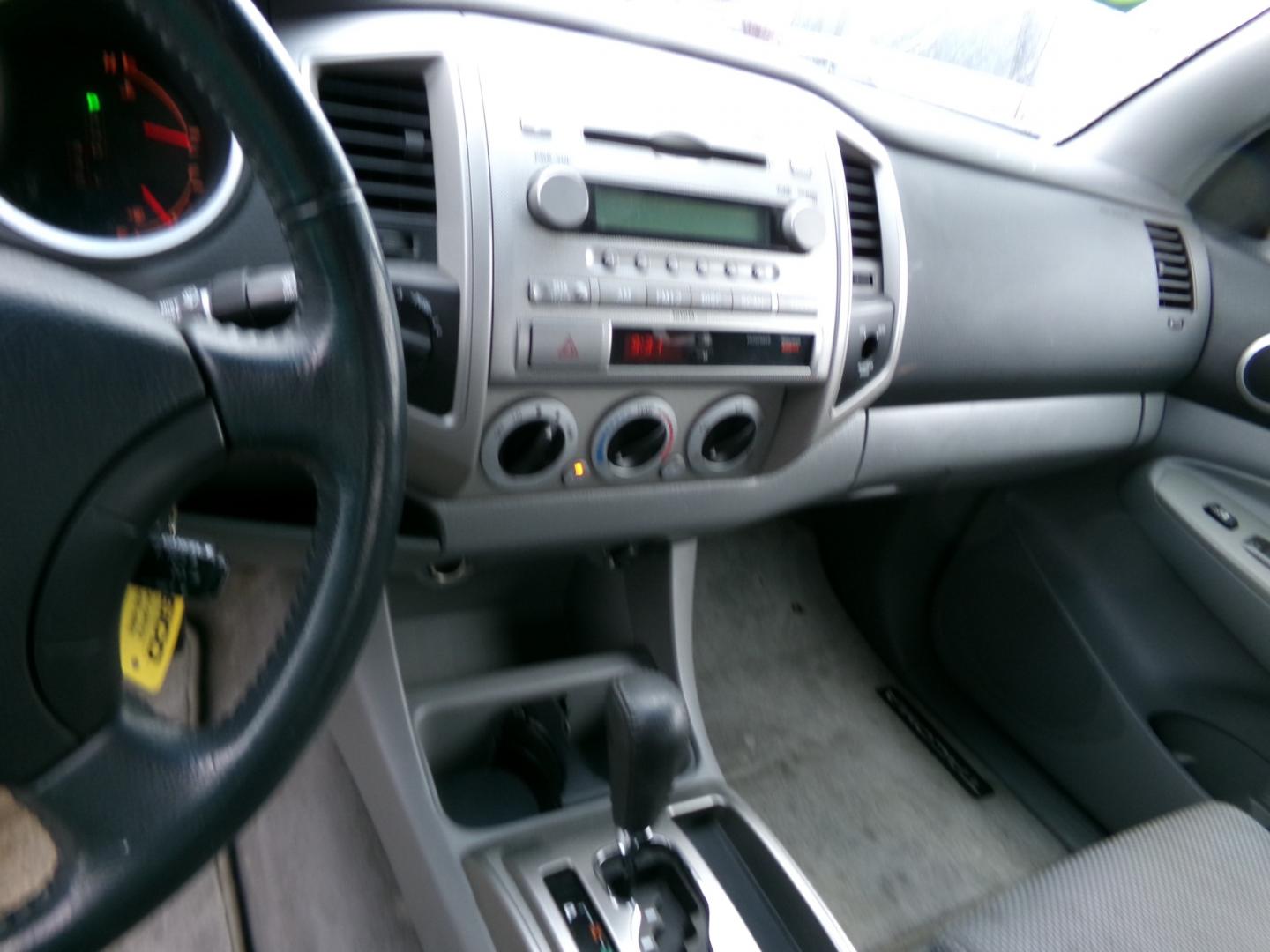 2005 Blue /Black Toyota Tacoma Access Cab V6 Automatic 4WD (5TEUU42N75Z) with an 4.0L V6 DOHC 24V engine, 5-Speed Automatic Overdrive transmission, located at 2630 Philips Field Rd., Fairbanks, AK, 99709, (907) 458-0593, 64.848068, -147.780609 - Photo#5