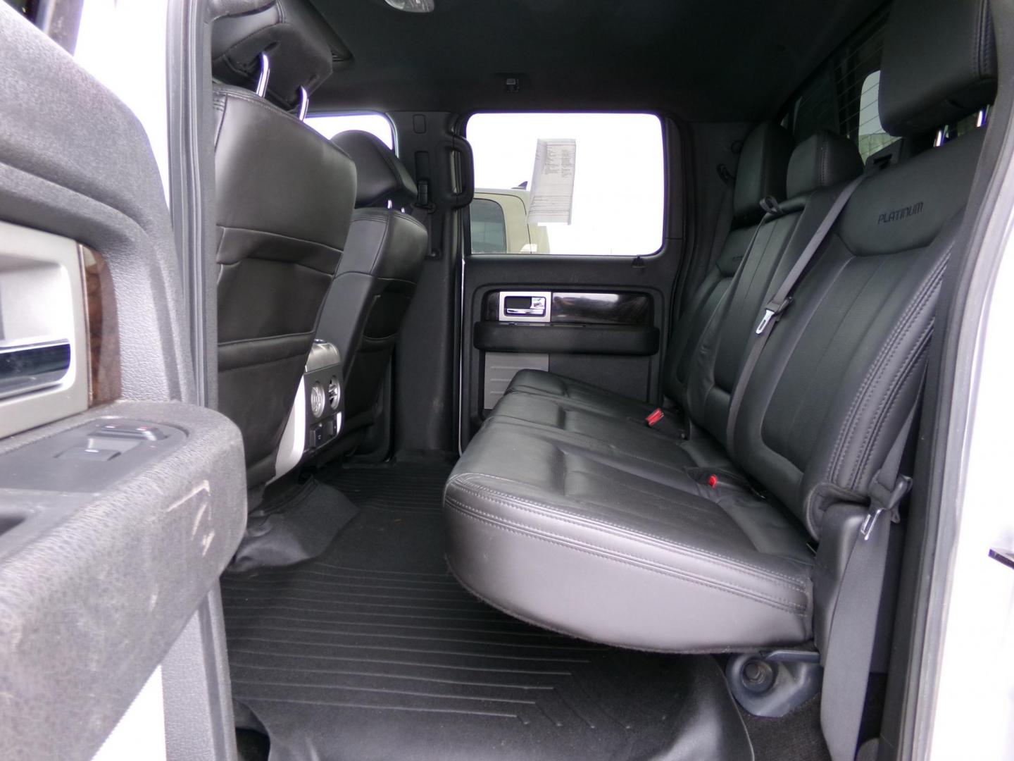 2013 Silver /Black Ford F-150 Platinum SuperCrew 6.5-ft. Bed 4WD (1FTFW1ET3DF) with an 3.5L V6 TURBO engine, 6-Speed Automatic transmission, located at 2630 Philips Field Rd., Fairbanks, AK, 99709, (907) 458-0593, 64.848068, -147.780609 - Photo#5