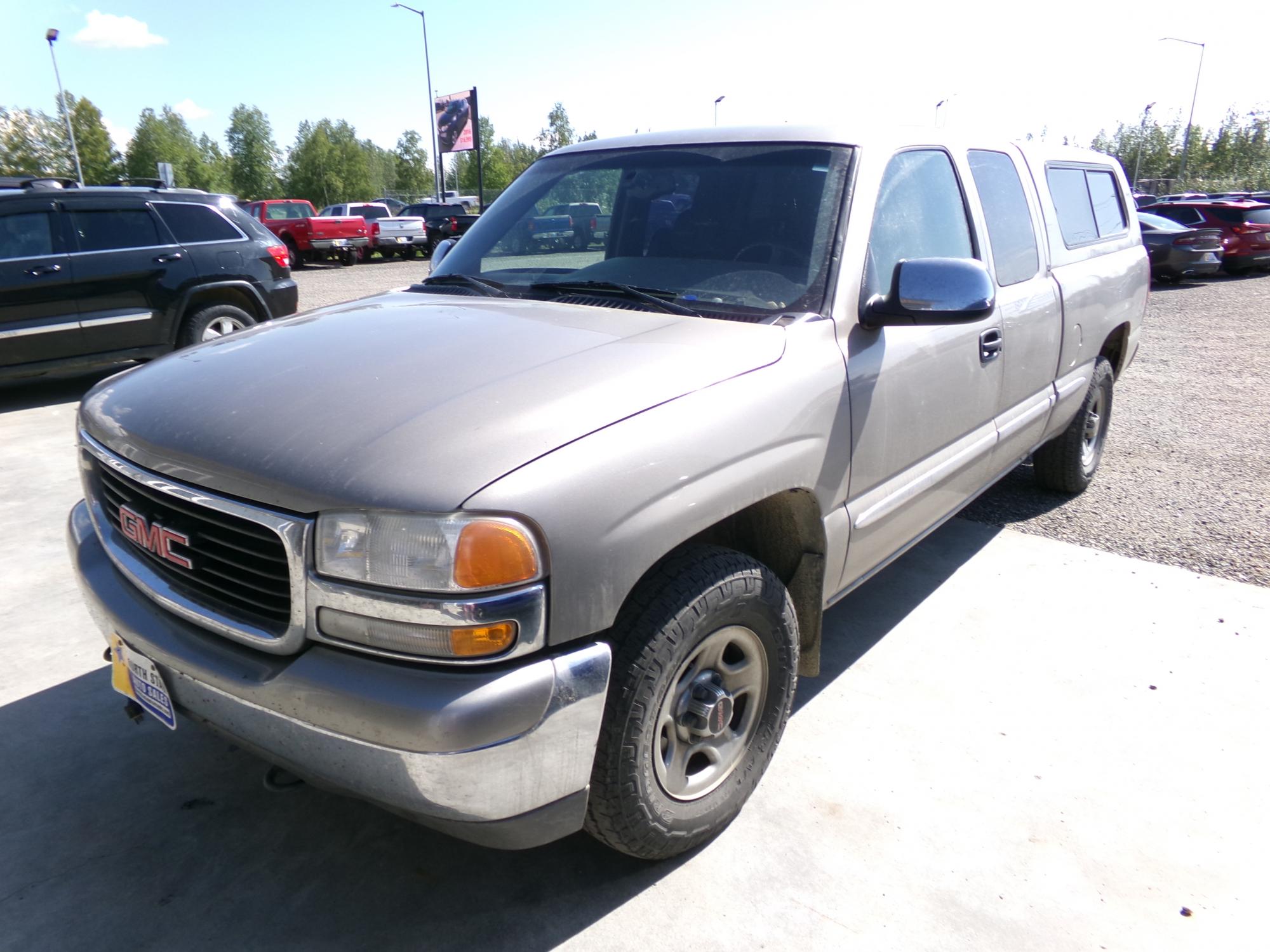 photo of 2002 GMC Sierra 1500 SL Ext. Cab Long Bed 4WD