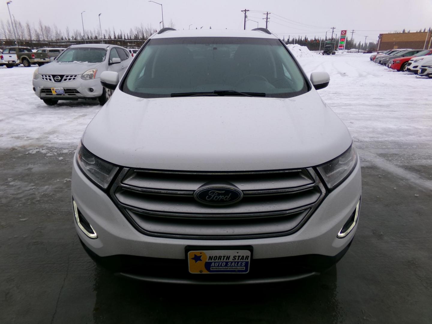 2015 White /Grey Ford Edge SEL AWD (2FMTK4J94FB) with an 2.0L L4 EcoBoost engine, 6-Speed Automatic transmission, located at 2630 Philips Field Rd., Fairbanks, AK, 99709, (907) 458-0593, 64.848068, -147.780609 - Photo#1