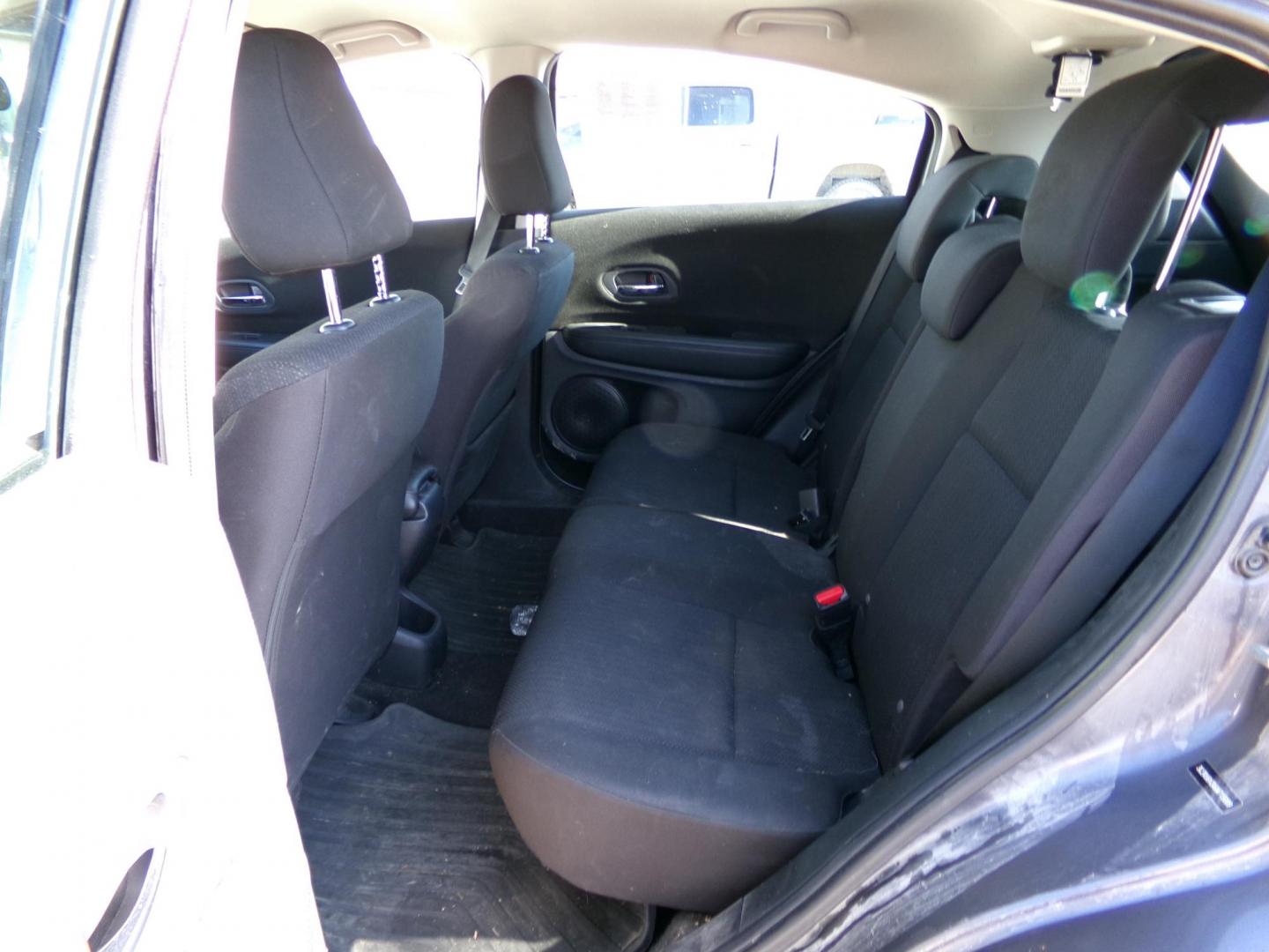 2016 Grey Honda HR-V LX 4WD CVT (3CZRU6H3XGM) with an 1.8L L4 DOHC 16V engine, 5-Speed Automatic transmission, located at 2630 Philips Field Rd., Fairbanks, AK, 99709, (907) 458-0593, 64.848068, -147.780609 - Photo#4