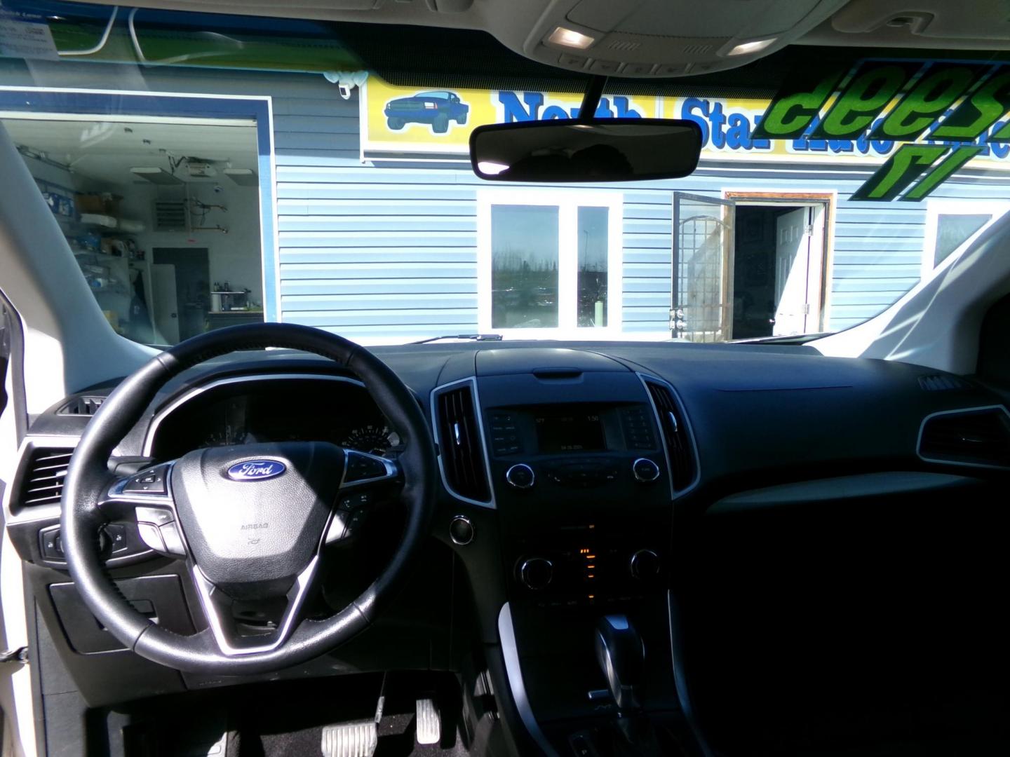 2017 Gold Ford Edge SEL AWD (2FMPK4J95HB) with an 2.0L L4 DOHC 16V engine, 6A transmission, located at 2630 Philips Field Rd., Fairbanks, AK, 99709, (907) 458-0593, 64.848068, -147.780609 - Photo#6