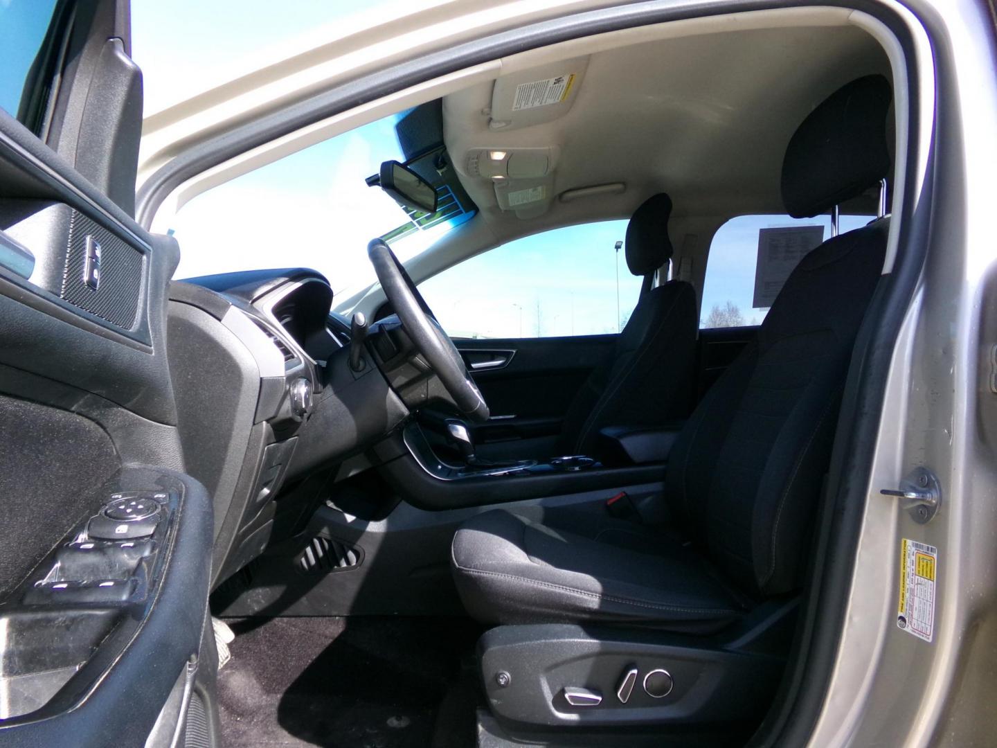 2017 Gold Ford Edge SEL AWD (2FMPK4J95HB) with an 2.0L L4 DOHC 16V engine, 6A transmission, located at 2630 Philips Field Rd., Fairbanks, AK, 99709, (907) 458-0593, 64.848068, -147.780609 - Photo#5