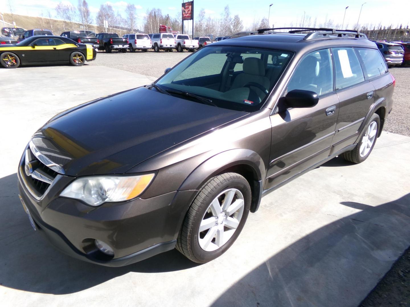 2008 Gold Subaru Outback 2.5i (4S4BP61CX87) with an 2.5L H4 SOHC 16V engine, 5-Speed Manual Overdrive transmission, located at 2630 Philips Field Rd., Fairbanks, AK, 99709, (907) 458-0593, 64.848068, -147.780609 - Photo#0