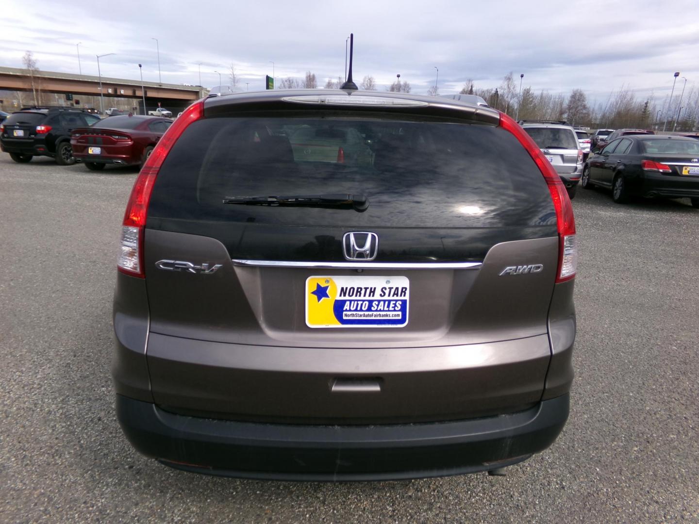 2014 Brown Honda CR-V EX-L 4WD 5-Speed AT (2HKRM4H72EH) with an 2.4L L4 DOHC 16V engine, 5-Speed Automatic transmission, located at 2630 Philips Field Rd., Fairbanks, AK, 99709, (907) 458-0593, 64.848068, -147.780609 - Photo#3