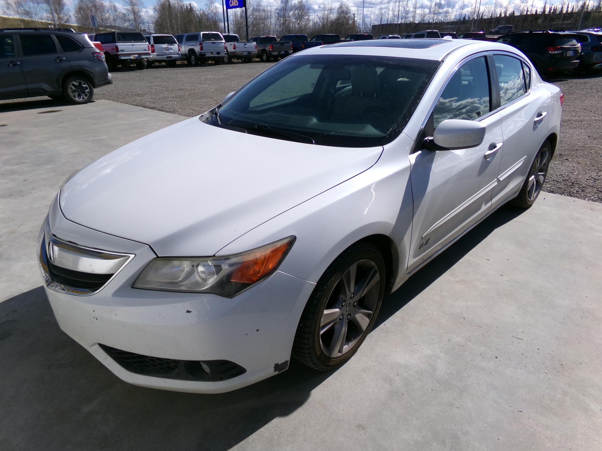 photo of 2013 Acura ILX 5-Spd AT w/ Premium Package