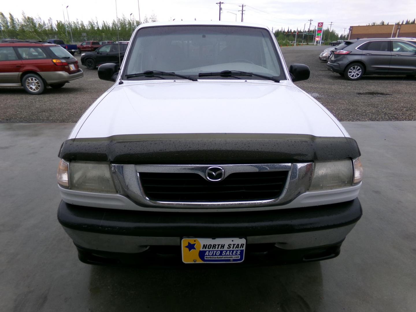 2000 White Mazda B-Series B4000 Cab Plus 4 Troy Lee 4WD (4F4ZR17X8YT) with an 4.0L V6 OHV 12V engine, located at 2630 Philips Field Rd., Fairbanks, AK, 99709, (907) 458-0593, 64.848068, -147.780609 - Photo#1