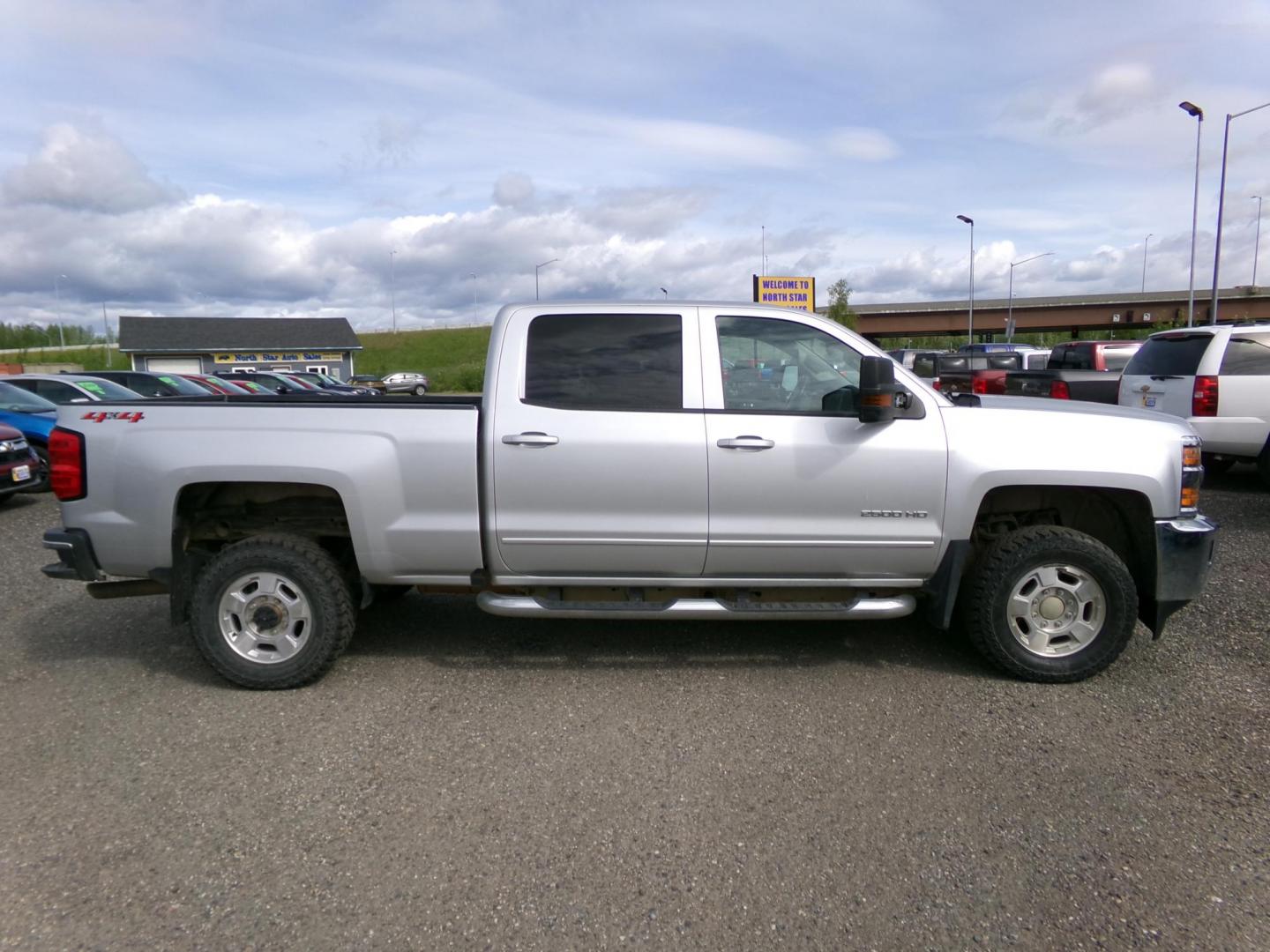 2019 Silver Chevrolet Silverado 2500HD LT 4WD (1GC1KSEG4KF) with an 6.0L V8 OHV 16V FFV engine, 6A transmission, located at 2630 Philips Field Rd., Fairbanks, AK, 99709, (907) 458-0593, 64.848068, -147.780609 - Photo#2