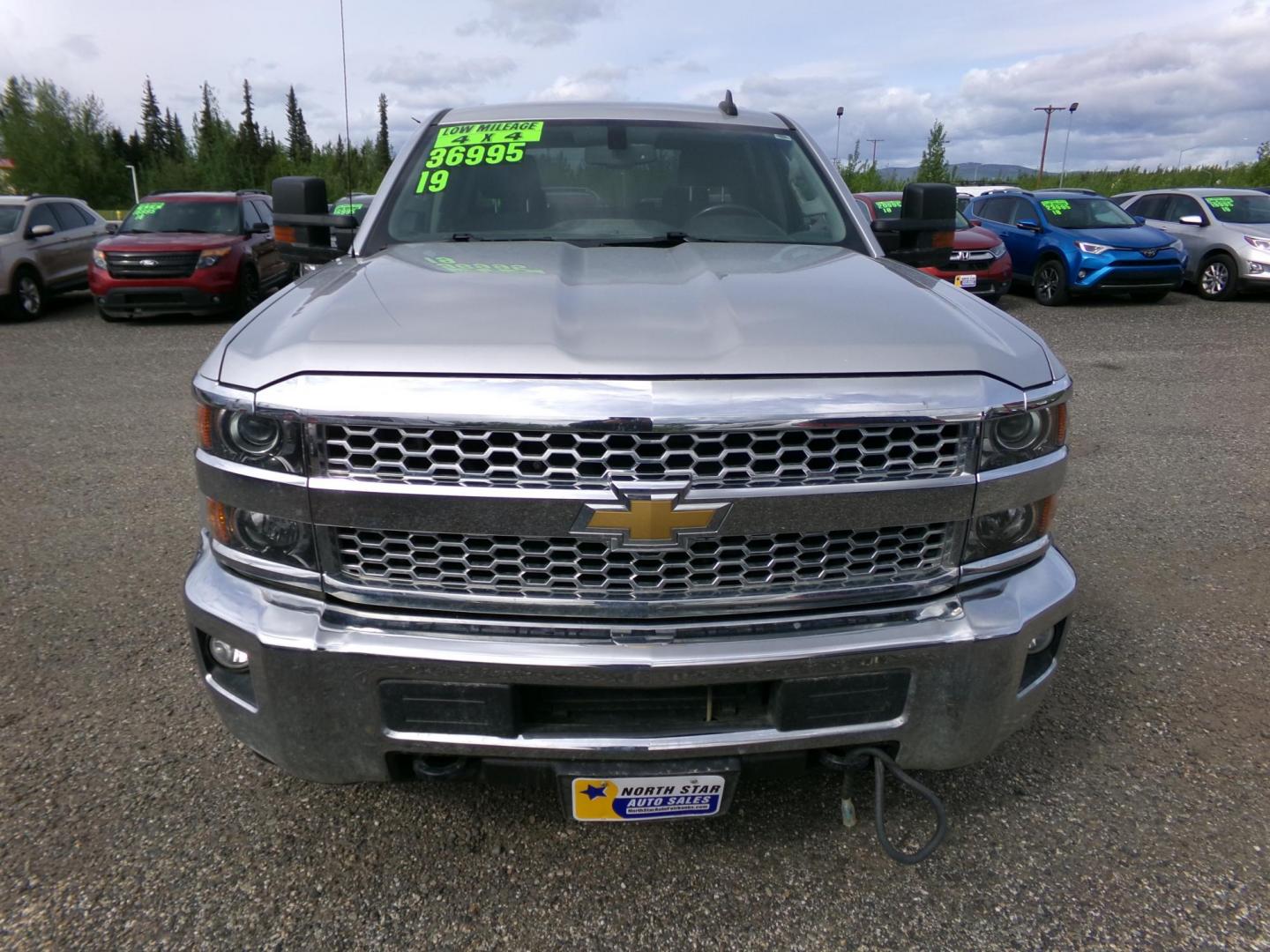 2019 Silver Chevrolet Silverado 2500HD LT 4WD (1GC1KSEG4KF) with an 6.0L V8 OHV 16V FFV engine, 6A transmission, located at 2630 Philips Field Rd., Fairbanks, AK, 99709, (907) 458-0593, 64.848068, -147.780609 - Photo#1