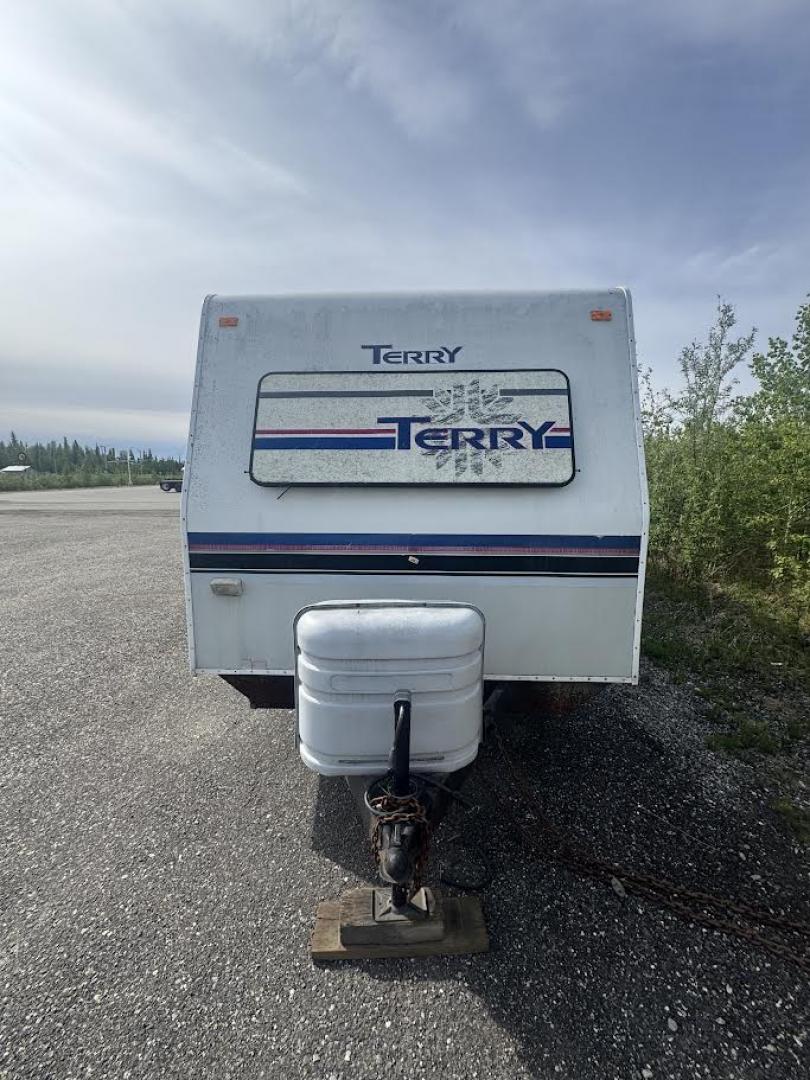 1997 White Fleetwood Enterprises, Inc. Unknown - (1EA1G3020V2) , located at 2630 Philips Field Rd., Fairbanks, AK, 99709, (907) 458-0593, 64.848068, -147.780609 - Photo#1