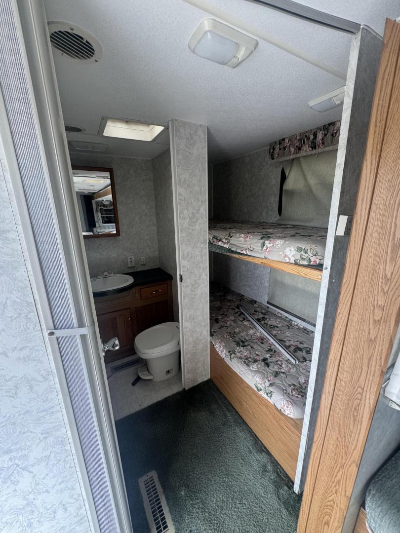 1997 White Fleetwood Enterprises, Inc. Unknown - (1EA1G3020V2) , located at 2630 Philips Field Rd., Fairbanks, AK, 99709, (907) 458-0593, 64.848068, -147.780609 - Photo#7