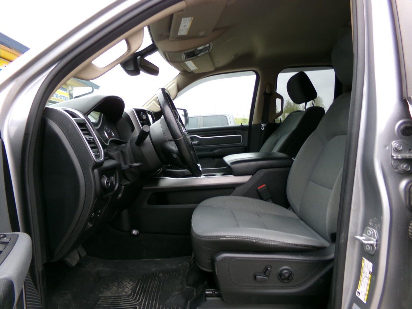 2020 Silver /Grey Dodge 1500 Big Horn Quad Cab 4WD (1C6SRFBTXLN) with an 5.7L V8 OHV 16V HEMI engine, 8A transmission, located at 2630 Philips Field Rd., Fairbanks, AK, 99709, (907) 458-0593, 64.848068, -147.780609- Photo#4