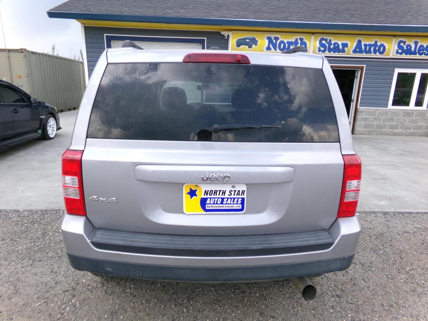 2016 Silver Jeep Patriot Sport 4WD (1C4NJRBB2GD) with an 2.4L L4 DOHC 16V engine, located at 2630 Philips Field Rd., Fairbanks, AK, 99709, (907) 458-0593, 64.848068, -147.780609 - Photo#3
