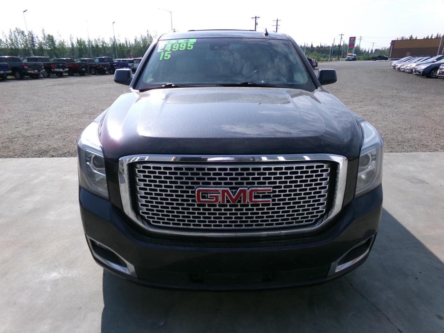 2015 Grey GMC Yukon Denali XL 4WD (1GKS2JKJ3FR) with an 6.2L V8 OHV 16V engine, 6-Speed Automatic transmission, located at 2630 Philips Field Rd., Fairbanks, AK, 99709, (907) 458-0593, 64.848068, -147.780609 - Photo#1