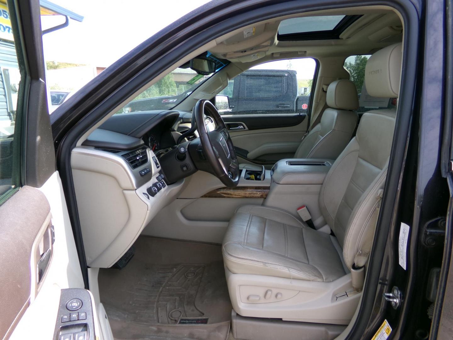 2015 Grey GMC Yukon Denali XL 4WD (1GKS2JKJ3FR) with an 6.2L V8 OHV 16V engine, 6-Speed Automatic transmission, located at 2630 Philips Field Rd., Fairbanks, AK, 99709, (907) 458-0593, 64.848068, -147.780609 - Photo#4