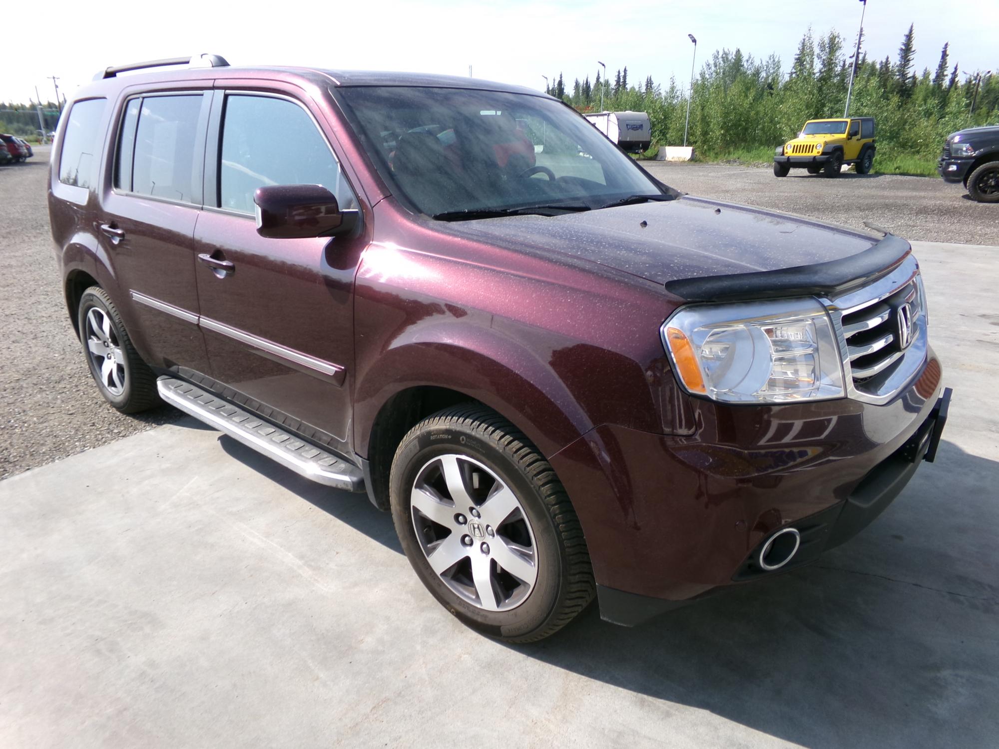 photo of 2012 Honda Pilot Touring 4WD 5-Spd AT with DVD