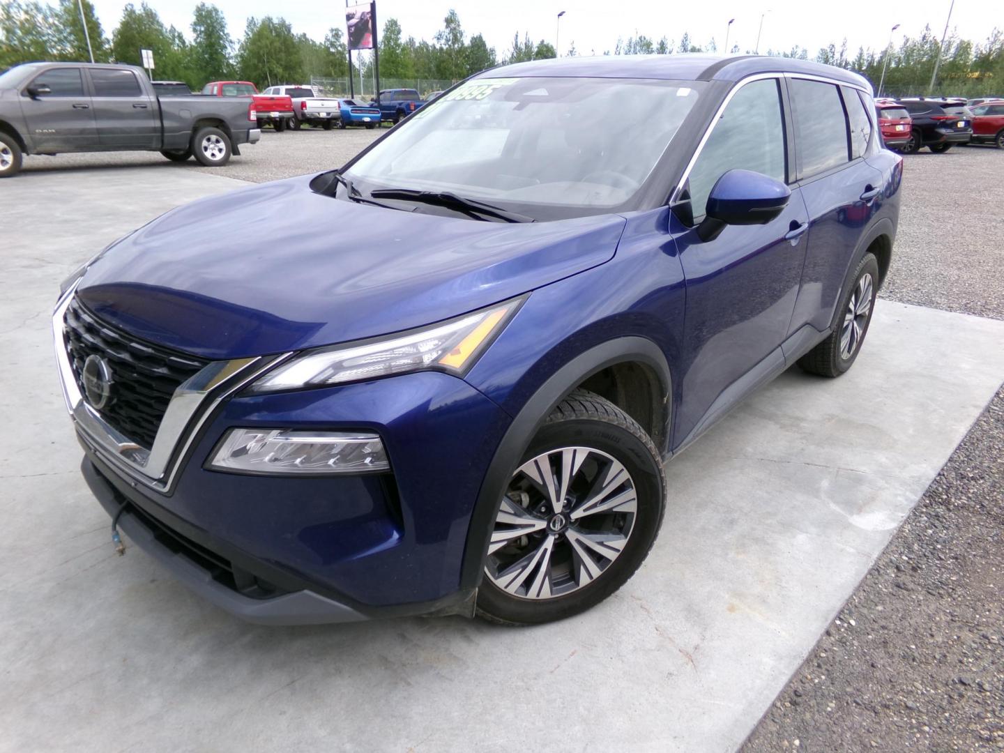 2021 Blue Nissan Rogue SV AWD (5N1AT3BB9MC) with an 2.5L L4 DOHC 16V engine, CVT transmission, located at 2630 Philips Field Rd., Fairbanks, AK, 99709, (907) 458-0593, 64.848068, -147.780609 - Photo#0