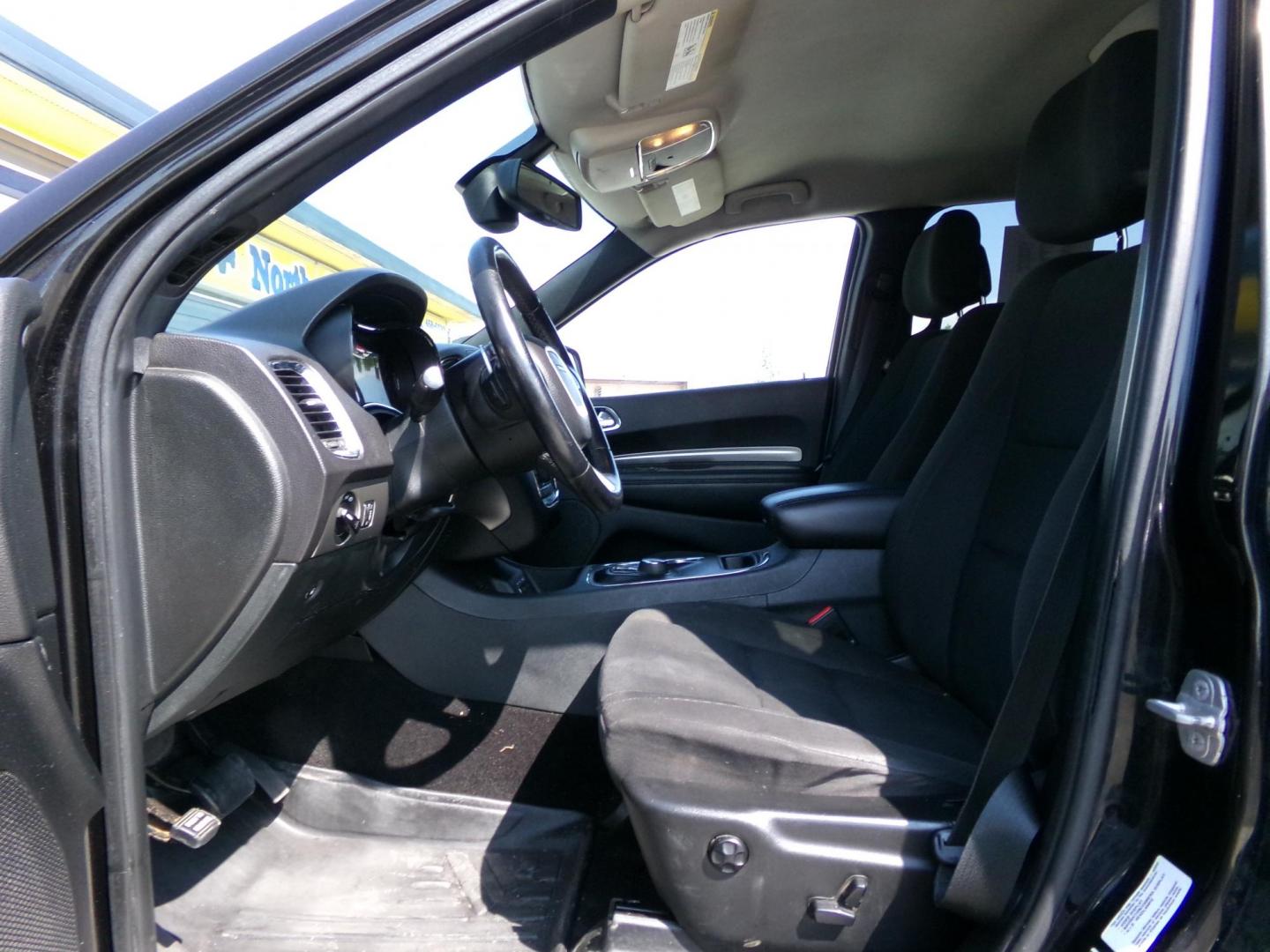 2014 Black Dodge Durango SXT AWD (1C4RDJAG3EC) with an 3.6L V6 DOHC 24V engine, 8-Speed Automatic transmission, located at 2630 Philips Field Rd., Fairbanks, AK, 99709, (907) 458-0593, 64.848068, -147.780609 - Photo#4