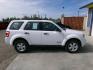 2008 White Ford Escape XLS 4WD AT (1FMCU92Z08K) with an 2.3L L4 DOHC 16V engine, 4-Speed Automatic Overdrive transmission, located at 2630 Philips Field Rd., Fairbanks, AK, 99709, (907) 458-0593, 64.848068, -147.780609 - Photo#2