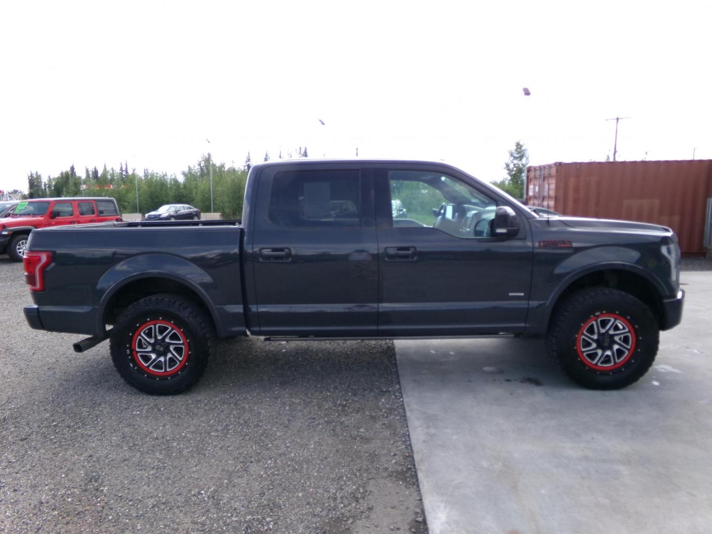 2016 Grey Ford F-150 Lariat Sport SuperCrew 6.5-ft. Bed 4WD (1FTEW1EG9GF) with an 3.5L V6 TURBO engine, 6A transmission, located at 2630 Philips Field Rd., Fairbanks, AK, 99709, (907) 458-0593, 64.848068, -147.780609 - Photo#2
