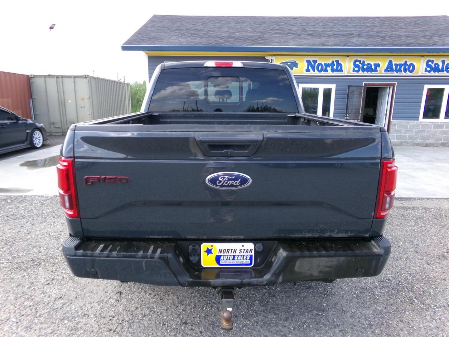 2016 Grey Ford F-150 Lariat Sport SuperCrew 6.5-ft. Bed 4WD (1FTEW1EG9GF) with an 3.5L V6 TURBO engine, 6A transmission, located at 2630 Philips Field Rd., Fairbanks, AK, 99709, (907) 458-0593, 64.848068, -147.780609 - Photo#3
