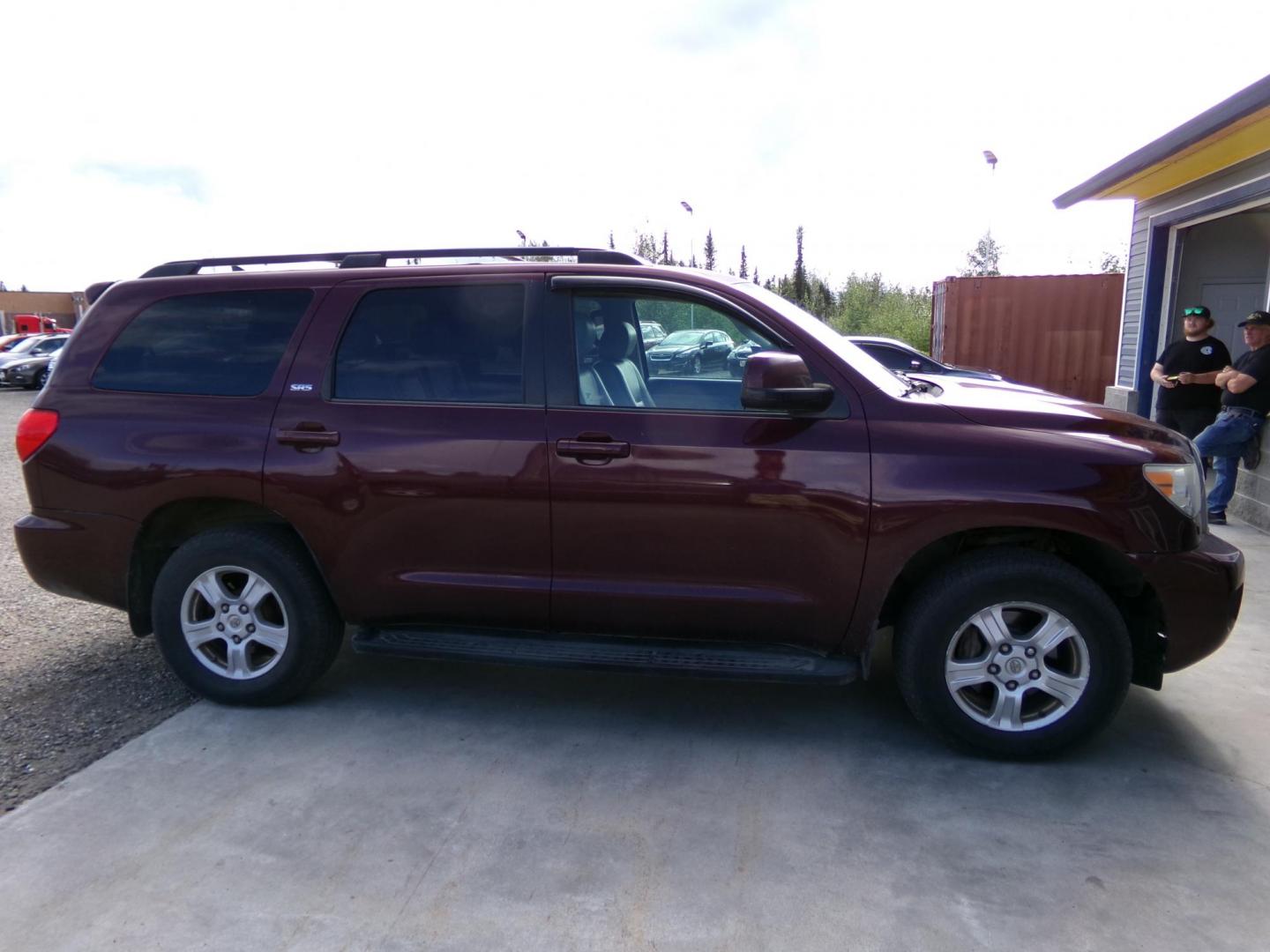 2011 Red Toyota Sequoia SR5 5.7L 4WD (5TDBY5G1XBS) with an 5.7L V8 DOHC 32V engine, 6-Speed Automatic Overdrive transmission, located at 2630 Philips Field Rd., Fairbanks, AK, 99709, (907) 458-0593, 64.848068, -147.780609 - Photo#2