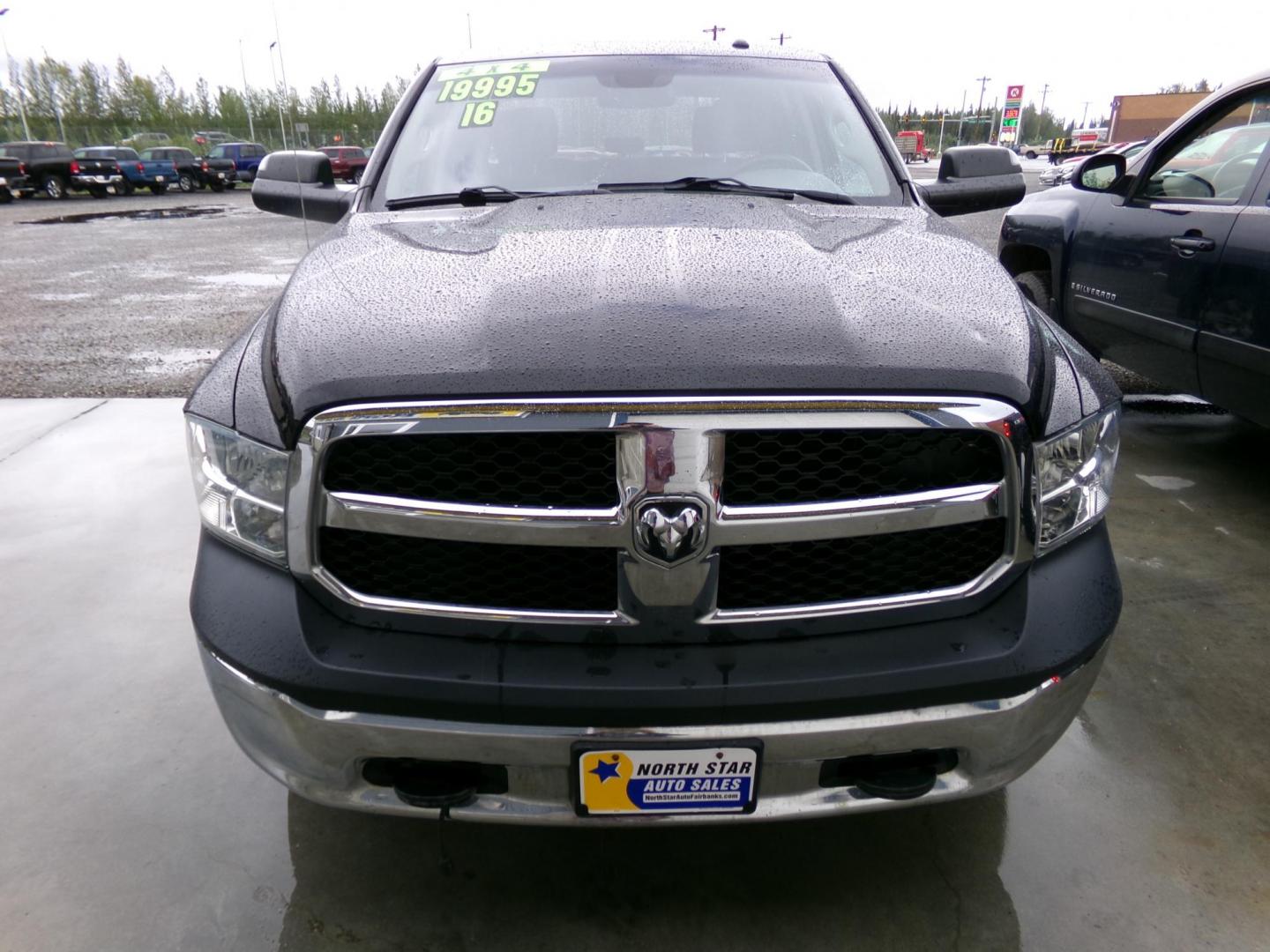 2016 Black Dodge 1500 Tradesman Crew Cab SWB 4WD (3C6RR7KTXGG) with an 5.7L V8 OHV 16V engine, 6A transmission, located at 2630 Philips Field Rd., Fairbanks, AK, 99709, (907) 458-0593, 64.848068, -147.780609 - Photo#1