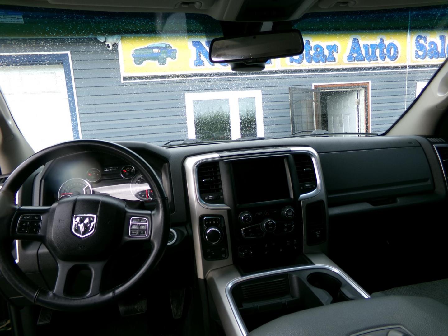 2019 Black Dodge 1500 SLT Crew Cab SWB 4WD (1C6RR7LT8KS) with an 5.7L V8 OHV 16V engine, 8A transmission, located at 2630 Philips Field Rd., Fairbanks, AK, 99709, (907) 458-0593, 64.848068, -147.780609 - Photo#6