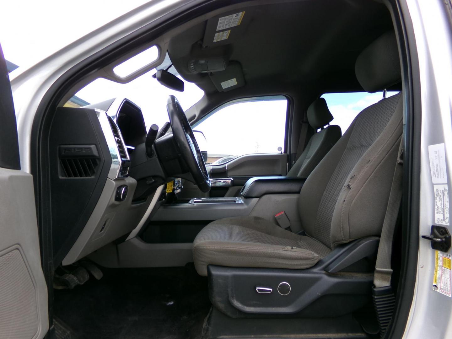 2017 Silver Ford F-150 XLT SuperCrew 6.5-ft. Bed 4WD (1FTEW1EG8HK) with an 3.5L V6 TURBO engine, 6A transmission, located at 2630 Philips Field Rd., Fairbanks, AK, 99709, (907) 458-0593, 64.848068, -147.780609 - Photo#4