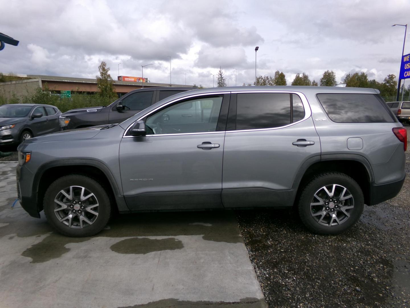 2023 Grey GMC Acadia SLE AWD (1GKKNRL45PZ) with an 2.0L L4 DOHC 16V TURBO engine, 9A transmission, located at 2630 Philips Field Rd., Fairbanks, AK, 99709, (907) 458-0593, 64.848068, -147.780609 - Photo#2