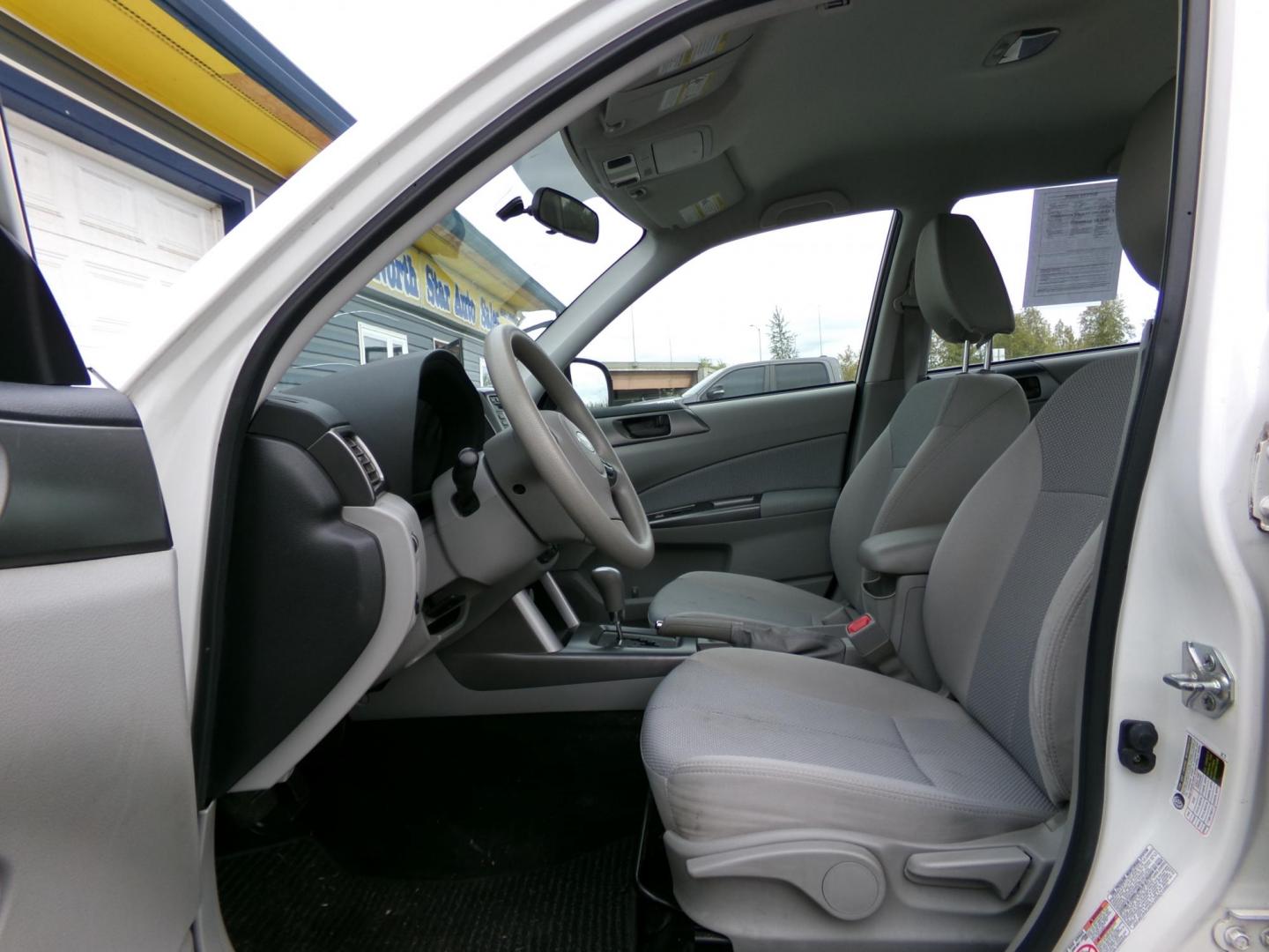 2011 White Subaru Forester 2.5X Touring (JF2SHABC6BH) with an 2.5L H4 SOHC 16V engine, 5-Speed Manual transmission, located at 2630 Philips Field Rd., Fairbanks, AK, 99709, (907) 458-0593, 64.848068, -147.780609 - Photo#4