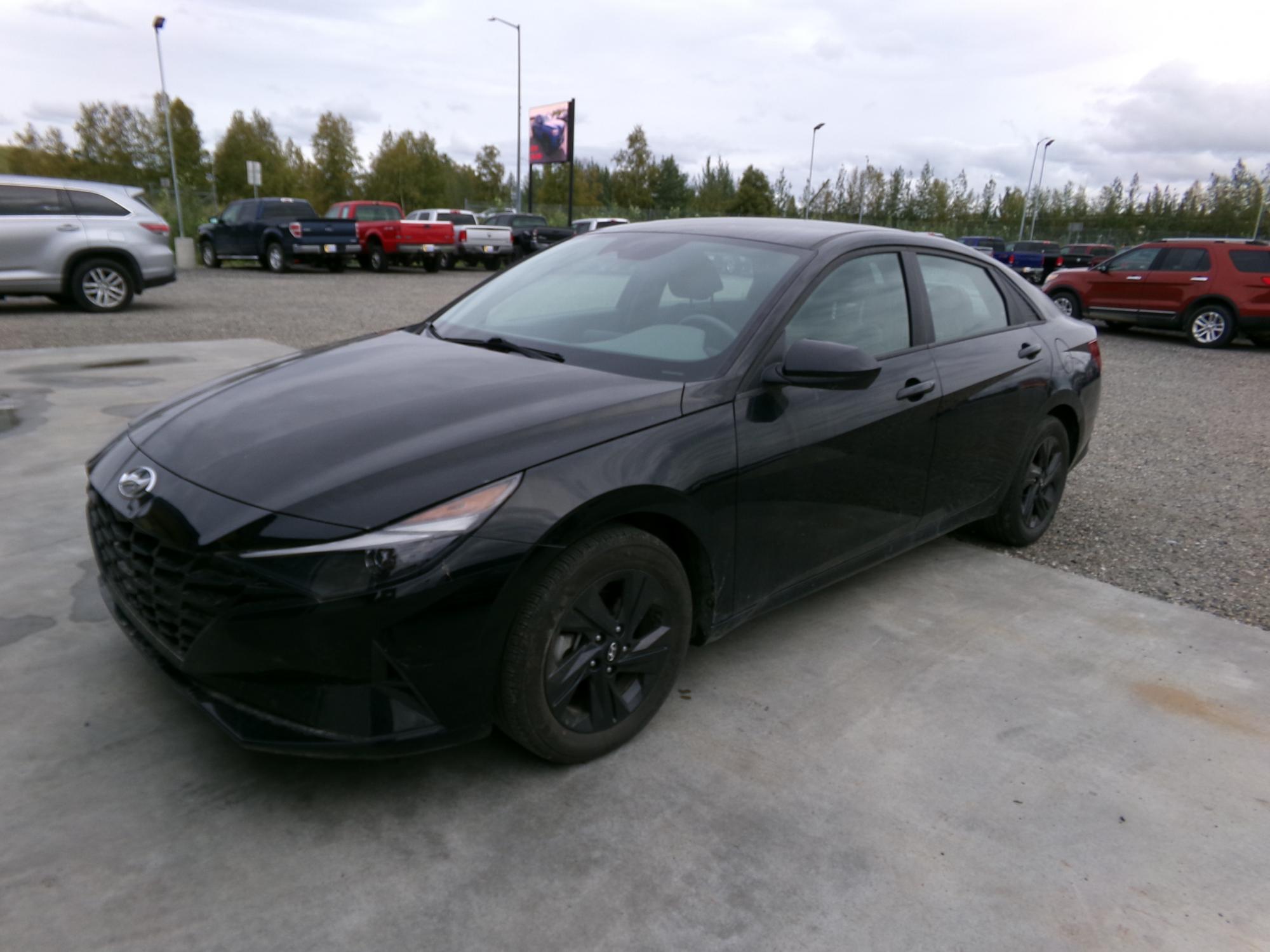 photo of 2023 Hyundai Elantra SEL