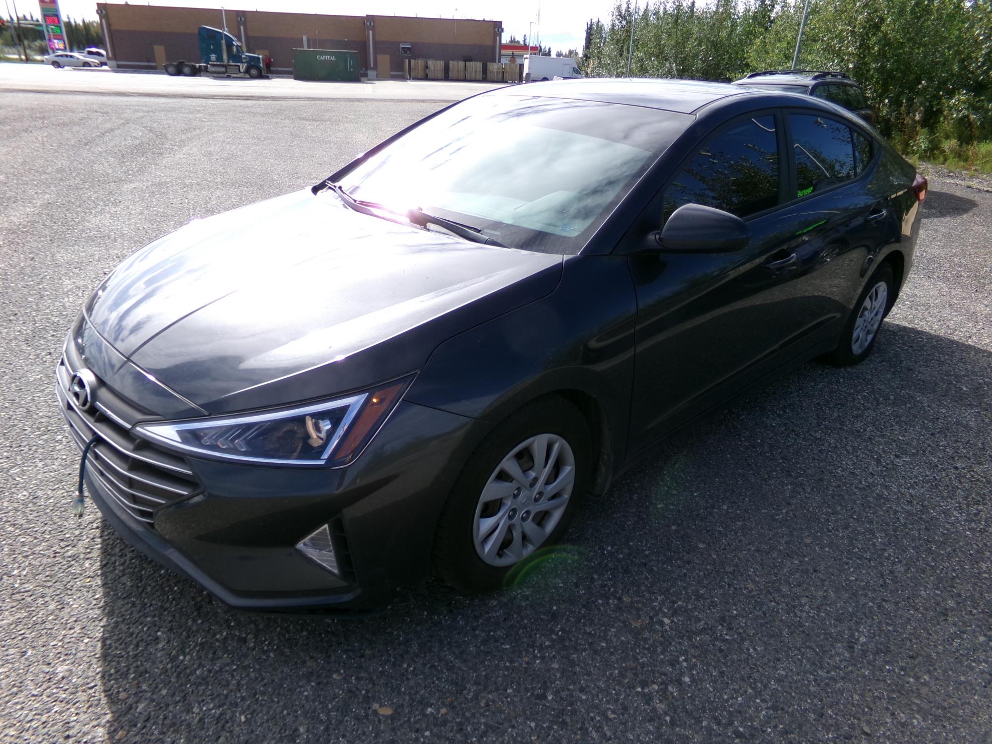 photo of 2020 Hyundai Elantra SE 6AT