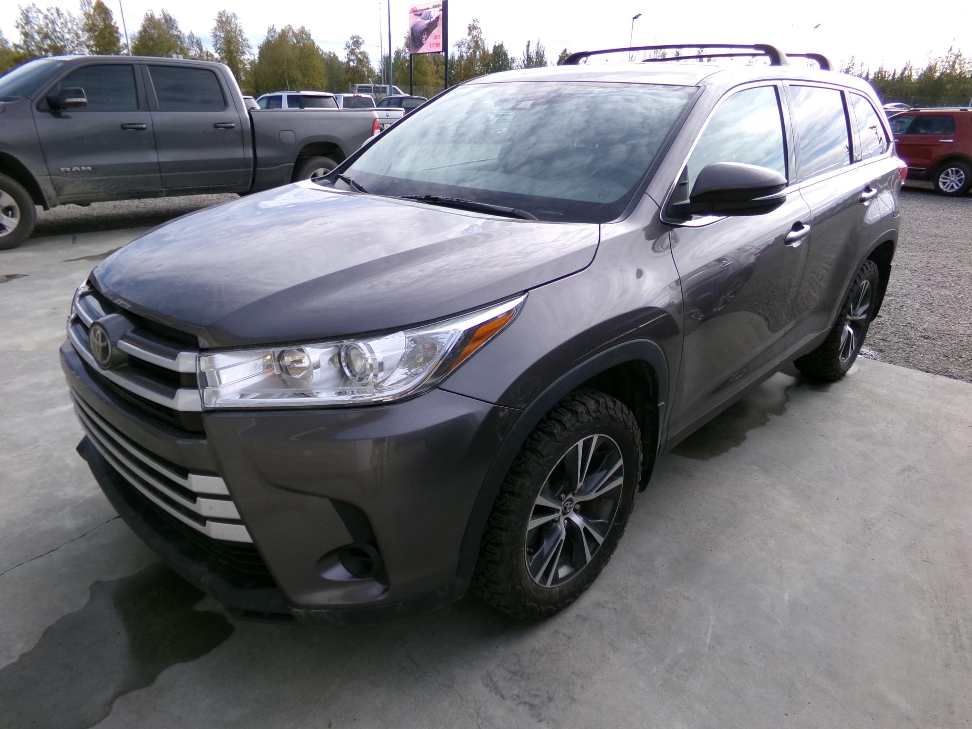 photo of 2019 Toyota Highlander LE Plus AWD V6