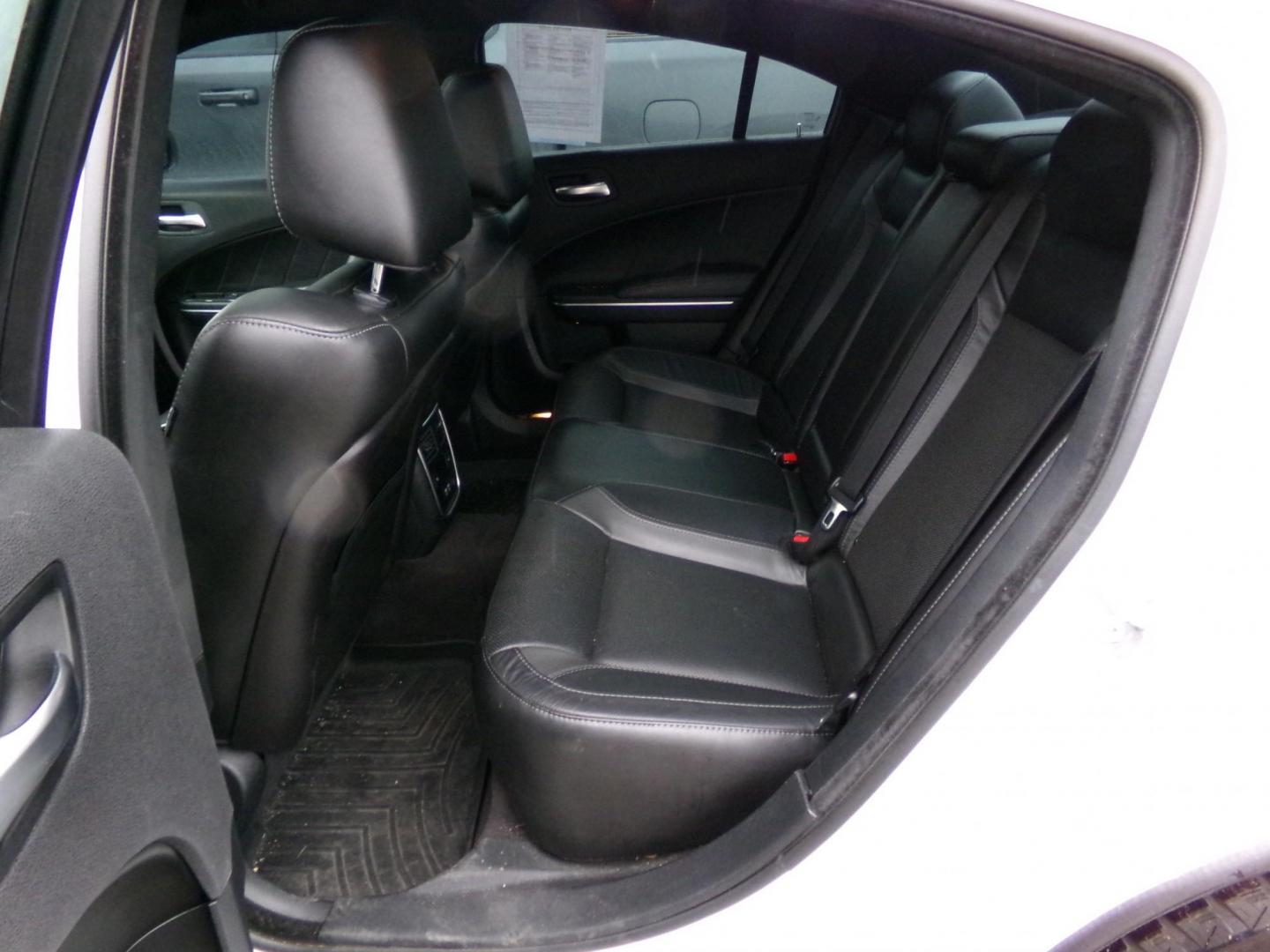 2018 White Dodge Charger SXT AWD (2C3CDXJG3JH) with an 3.6L V6 DOHC 24V engine, 8A transmission, located at 2630 Philips Field Rd., Fairbanks, AK, 99709, (907) 458-0593, 64.848068, -147.780609 - Photo#5