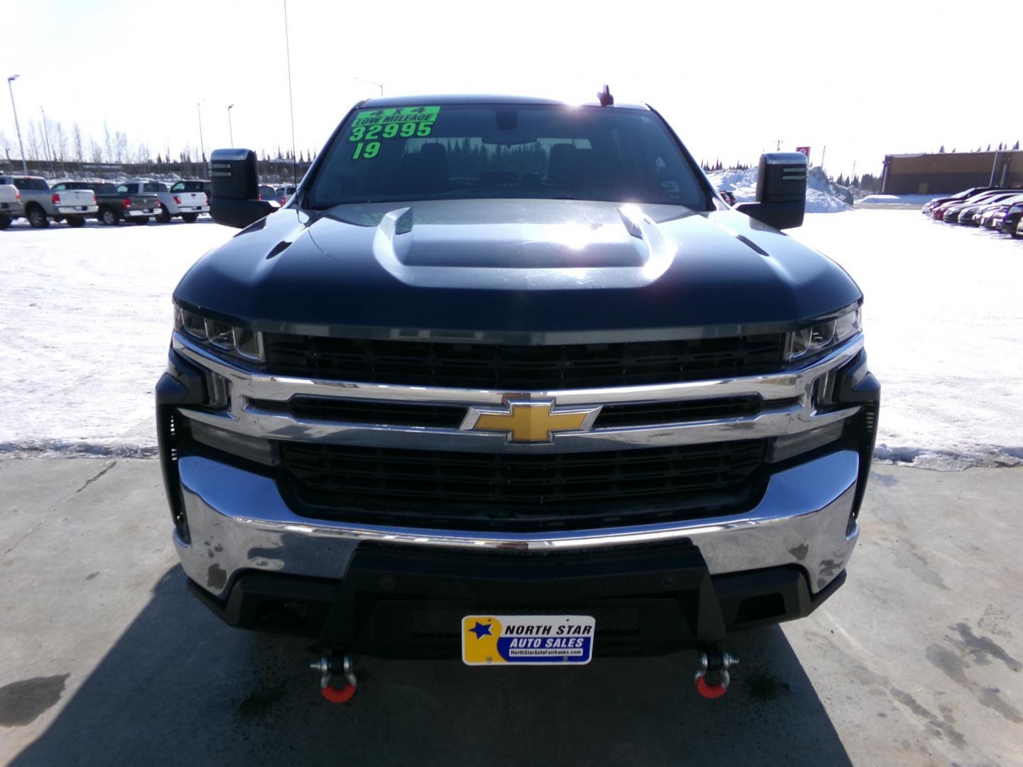 2019 Blue Chevrolet Silverado 1500 LT Crew Cab 4WD (3GCUYDED7KG) with an 5.3L V8 OHV 16V engine, 6A transmission, located at 2630 Philips Field Rd., Fairbanks, AK, 99709, (907) 458-0593, 64.848068, -147.780609 - Photo#1
