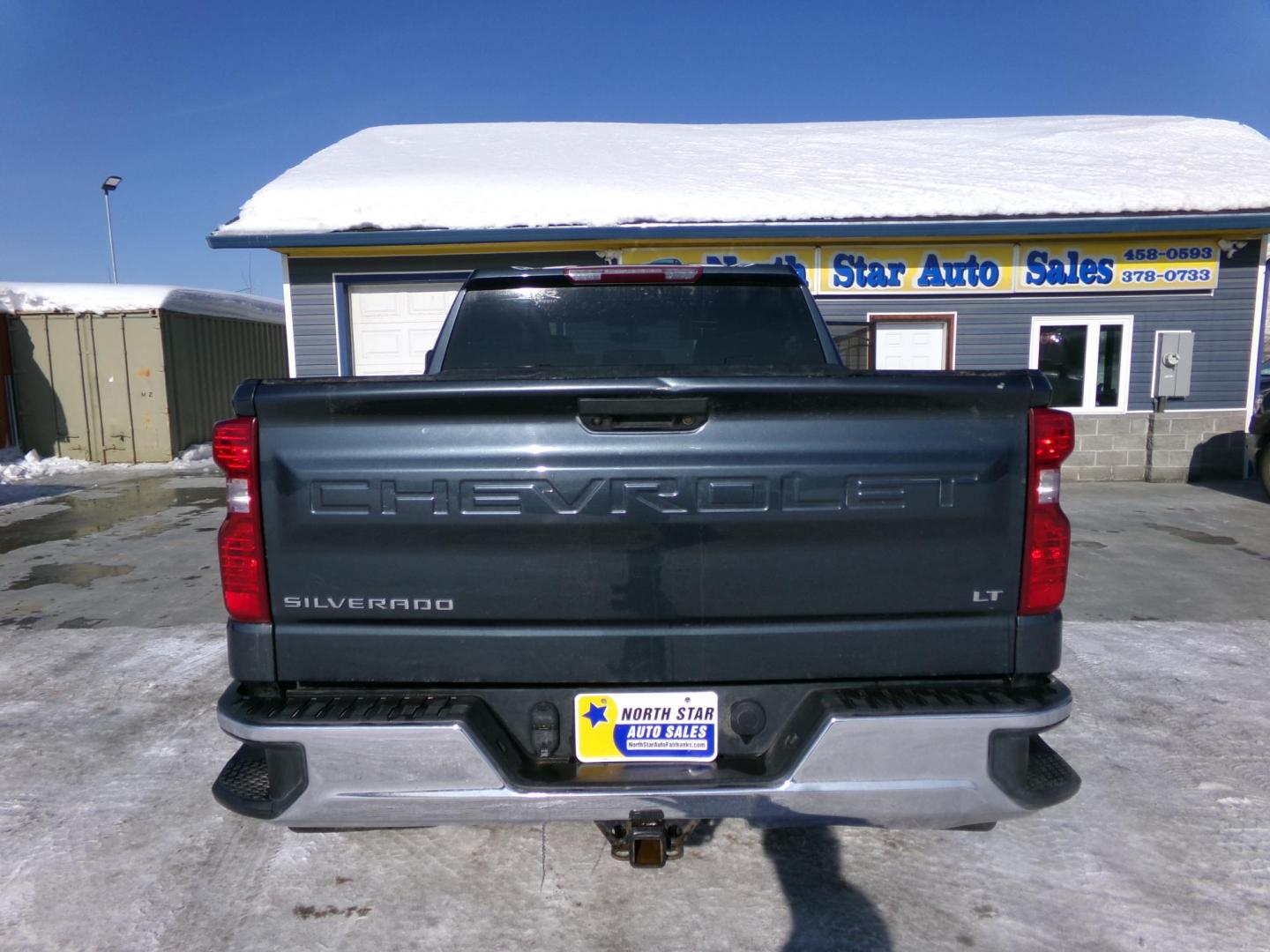 2019 Blue Chevrolet Silverado 1500 LT Crew Cab 4WD (3GCUYDED7KG) with an 5.3L V8 OHV 16V engine, 6A transmission, located at 2630 Philips Field Rd., Fairbanks, AK, 99709, (907) 458-0593, 64.848068, -147.780609 - Photo#3